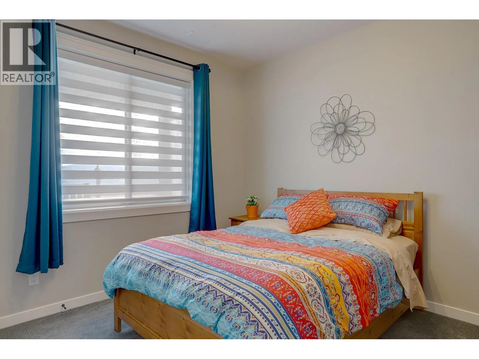 595 Vineyard Way N Unit# 8