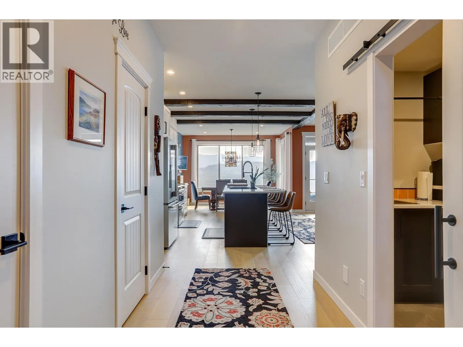 595 Vineyard Way N Unit# 8