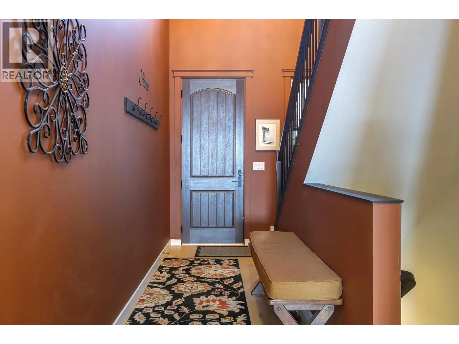 595 Vineyard Way N Unit# 8