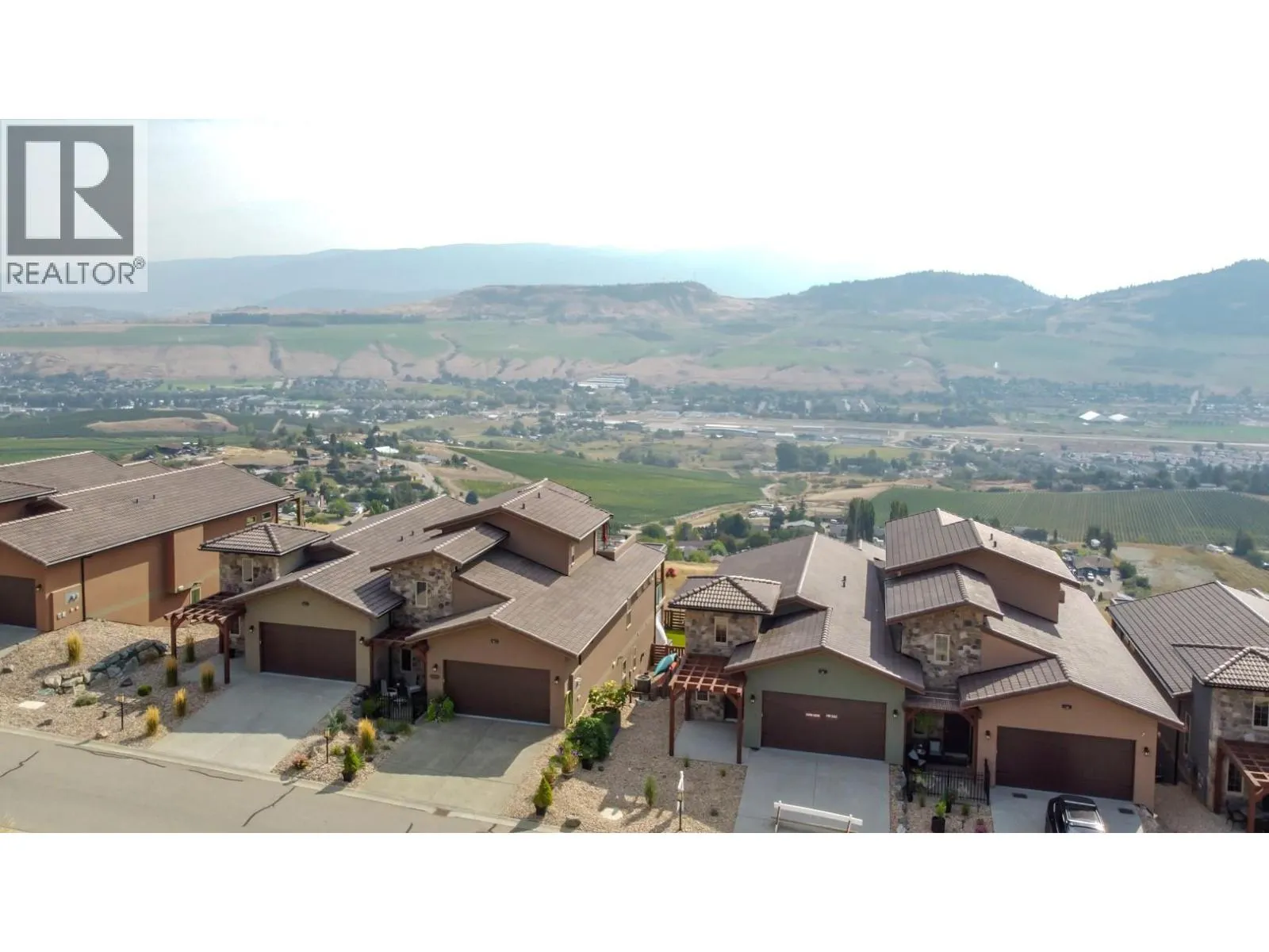 595 Vineyard Way N Unit# 8