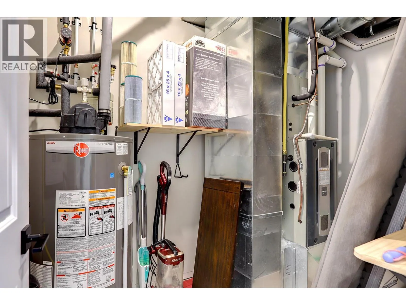 595 Vineyard Way N Unit# 8