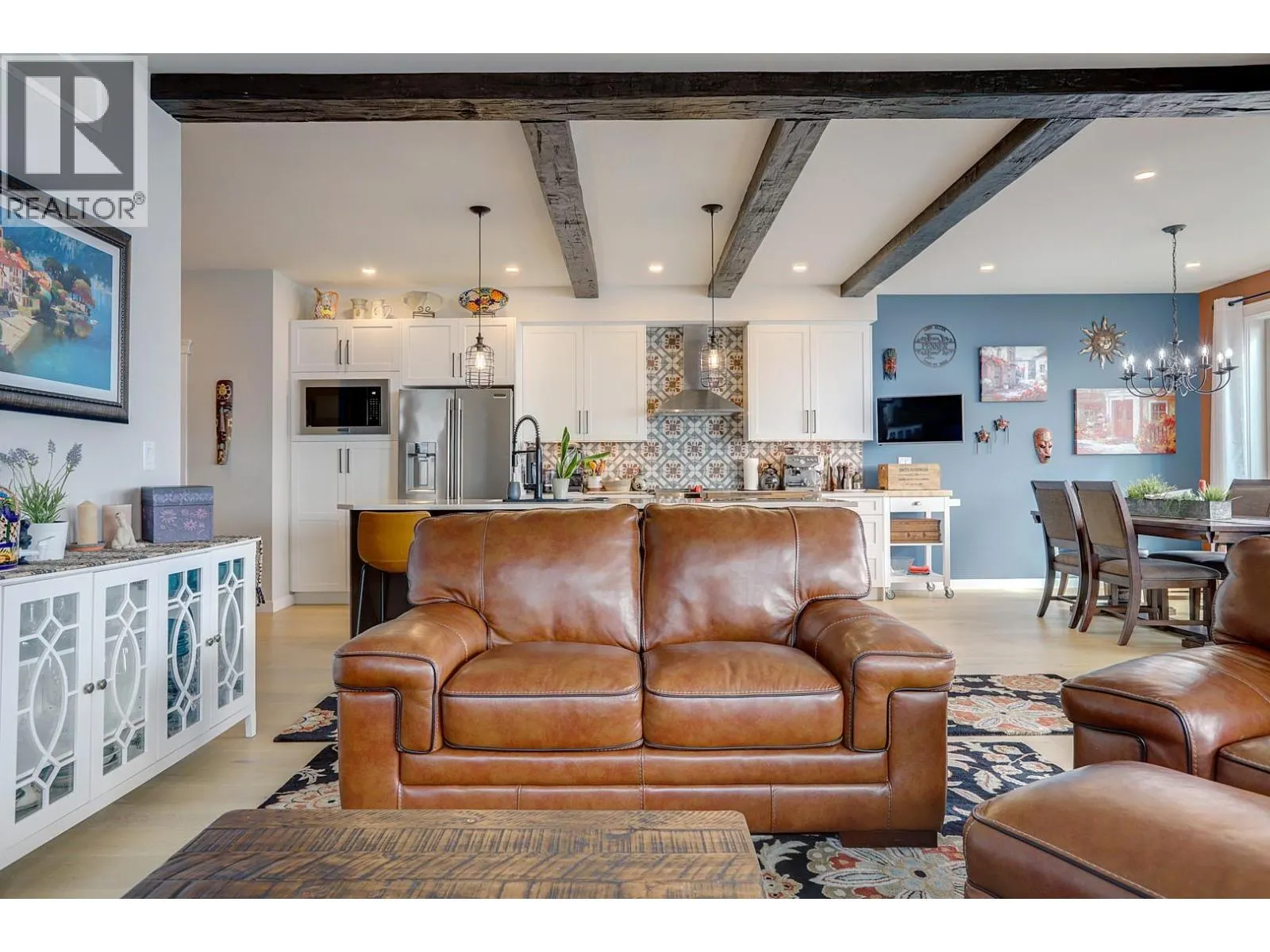 595 Vineyard Way N Unit# 8