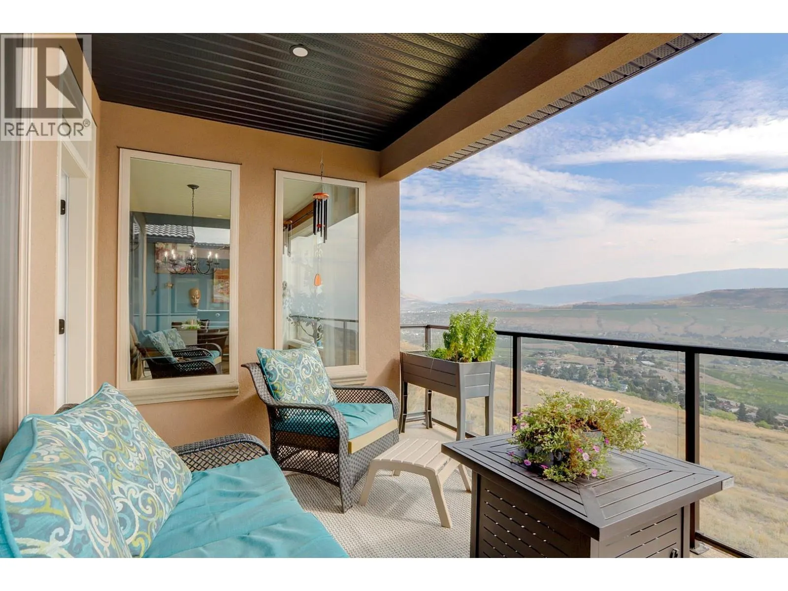 595 Vineyard Way N Unit# 8