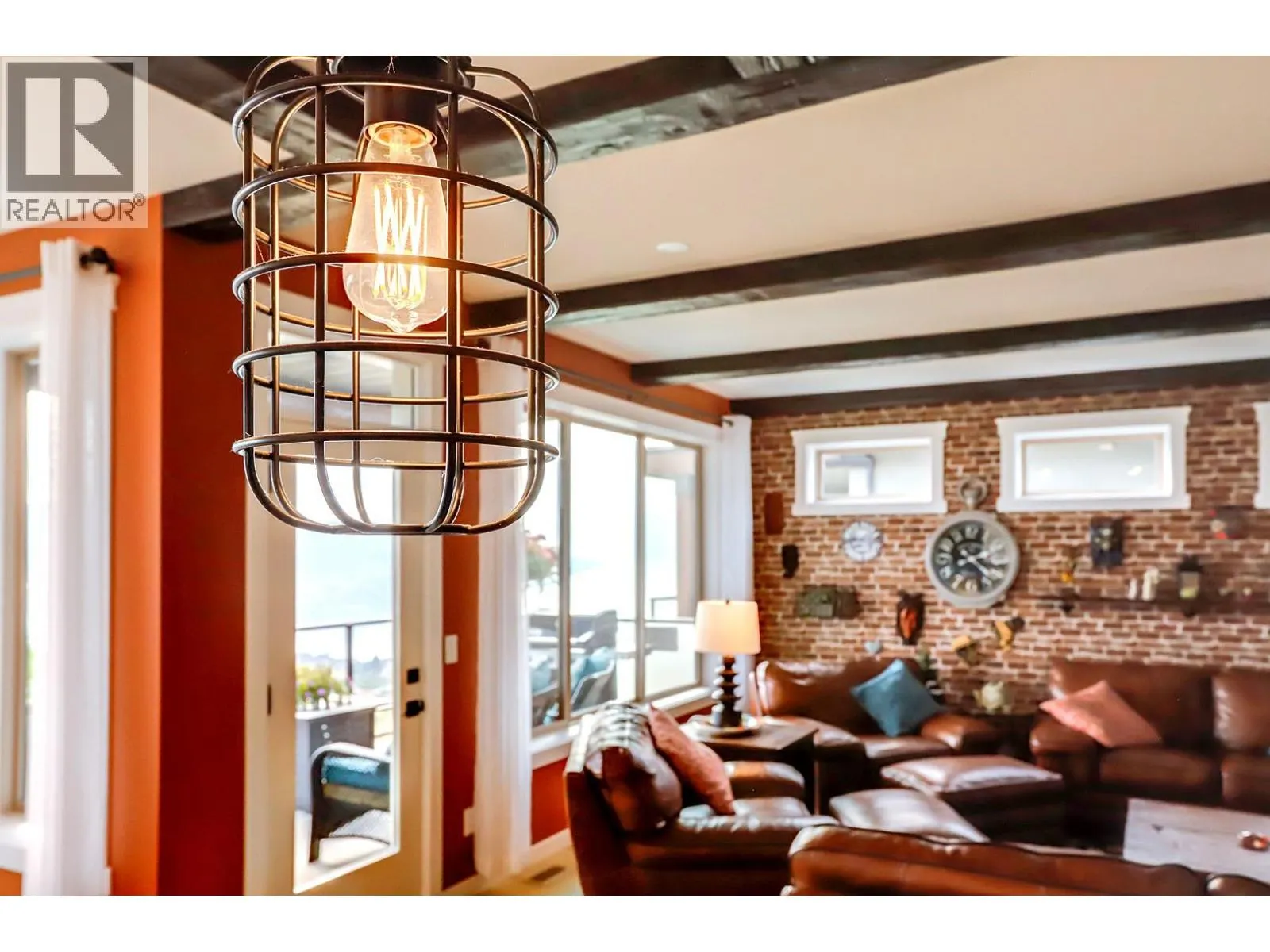 595 Vineyard Way N Unit# 8