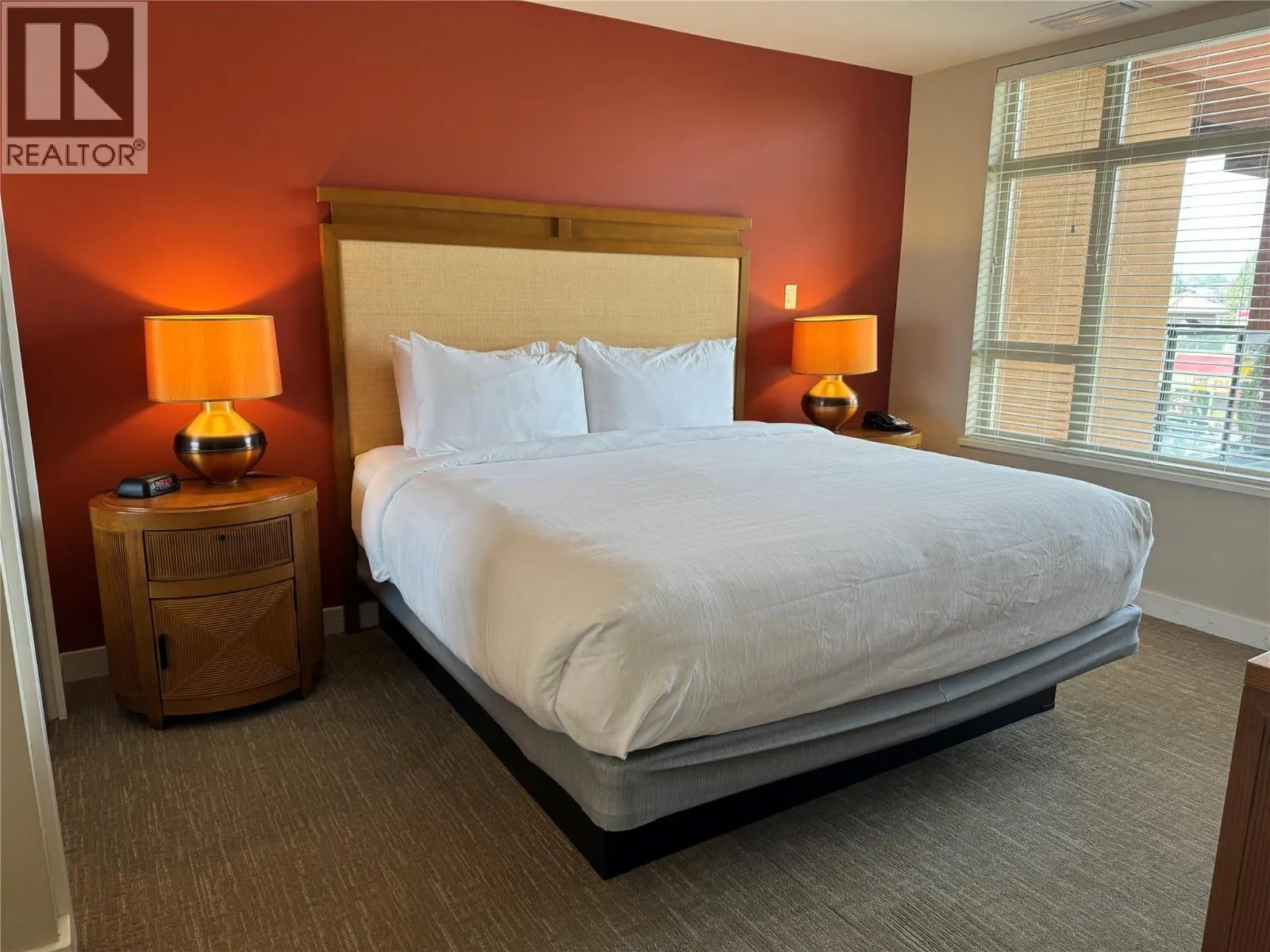 15 PARK Place Unit# 405