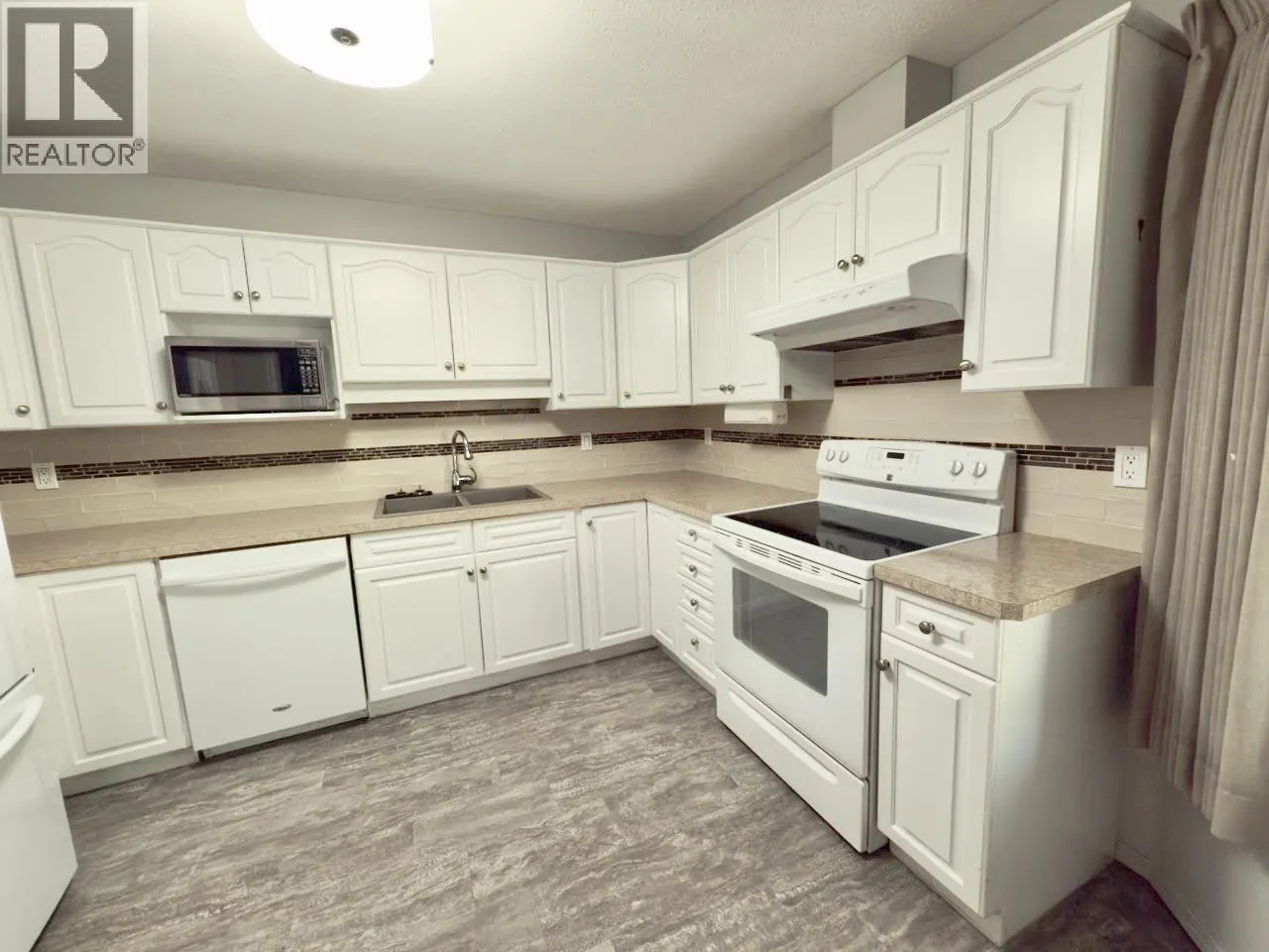 115 Redwing Place Unit# 27