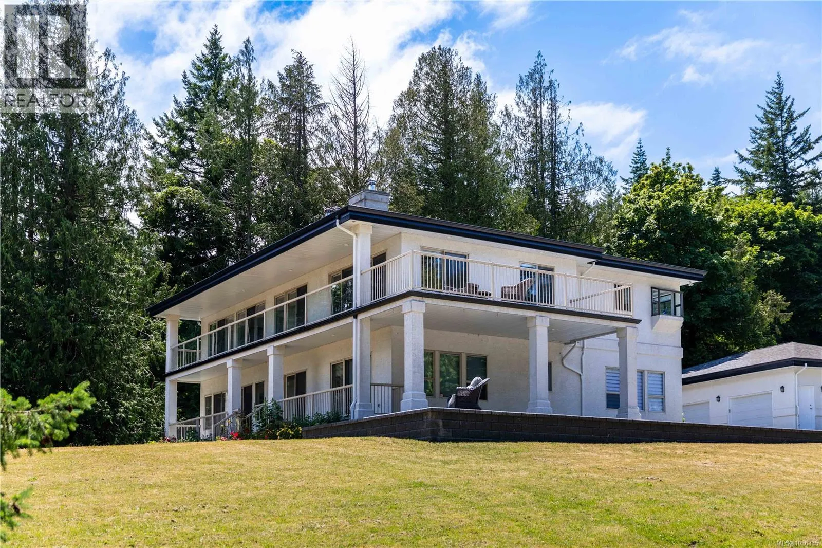 740 Windover Terr