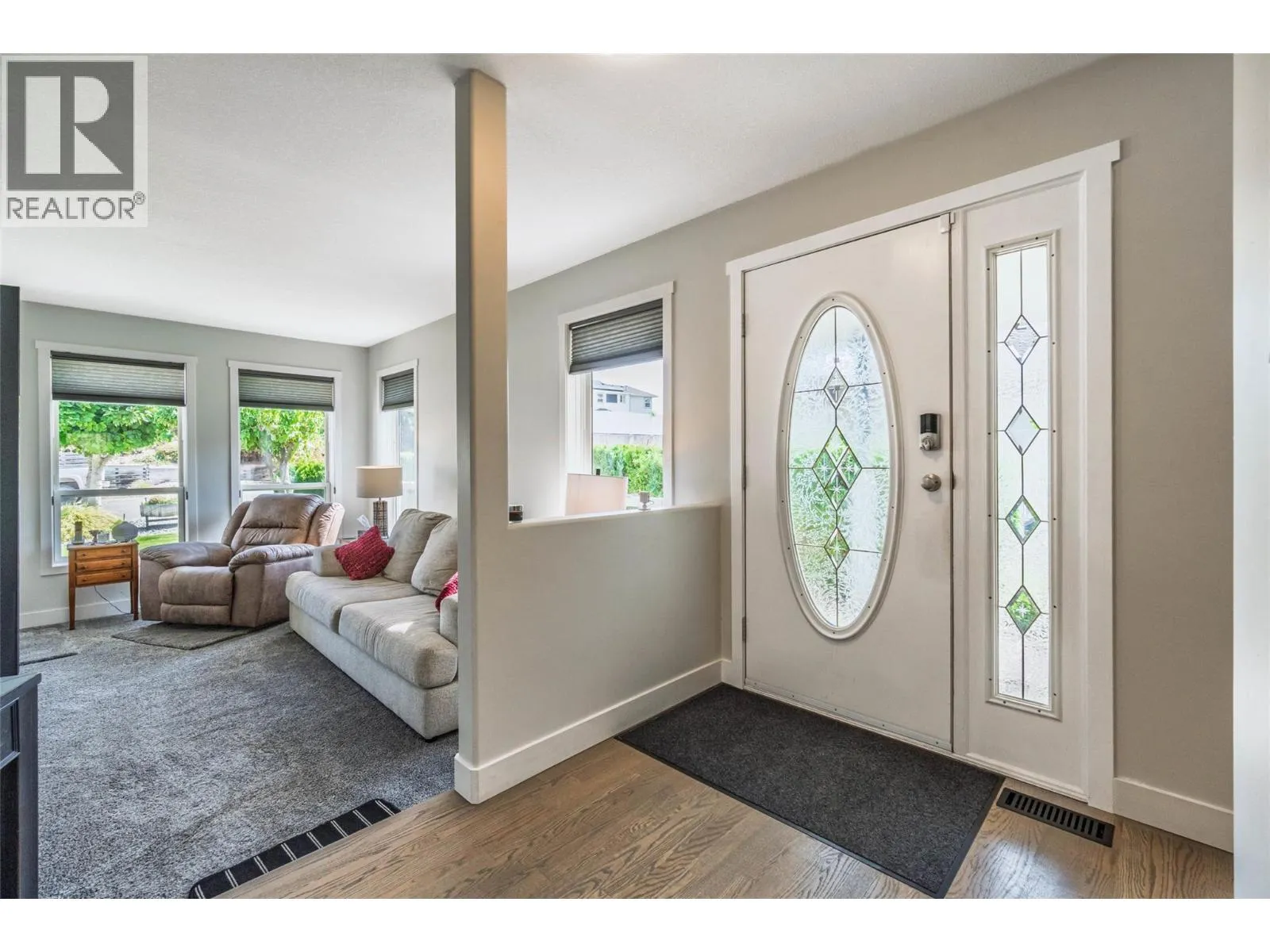 323 RIESLING Place