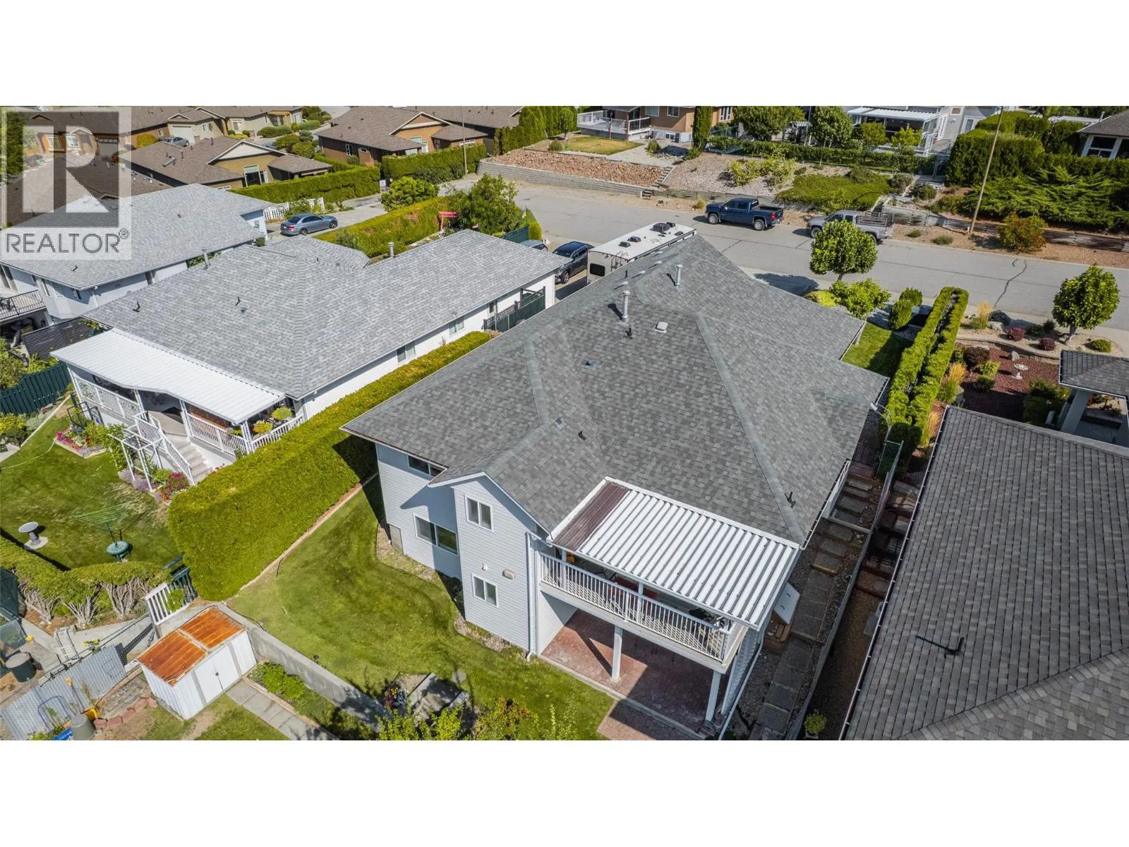 323 RIESLING Place