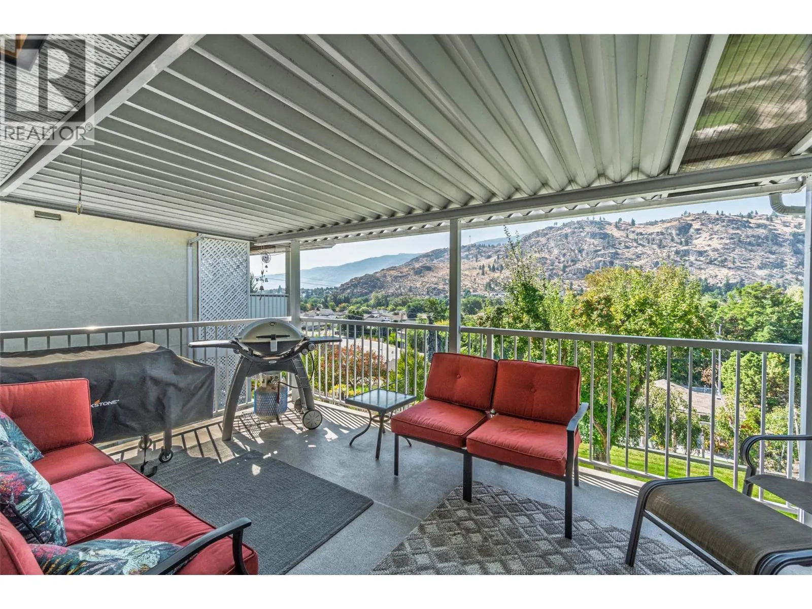 323 RIESLING Place