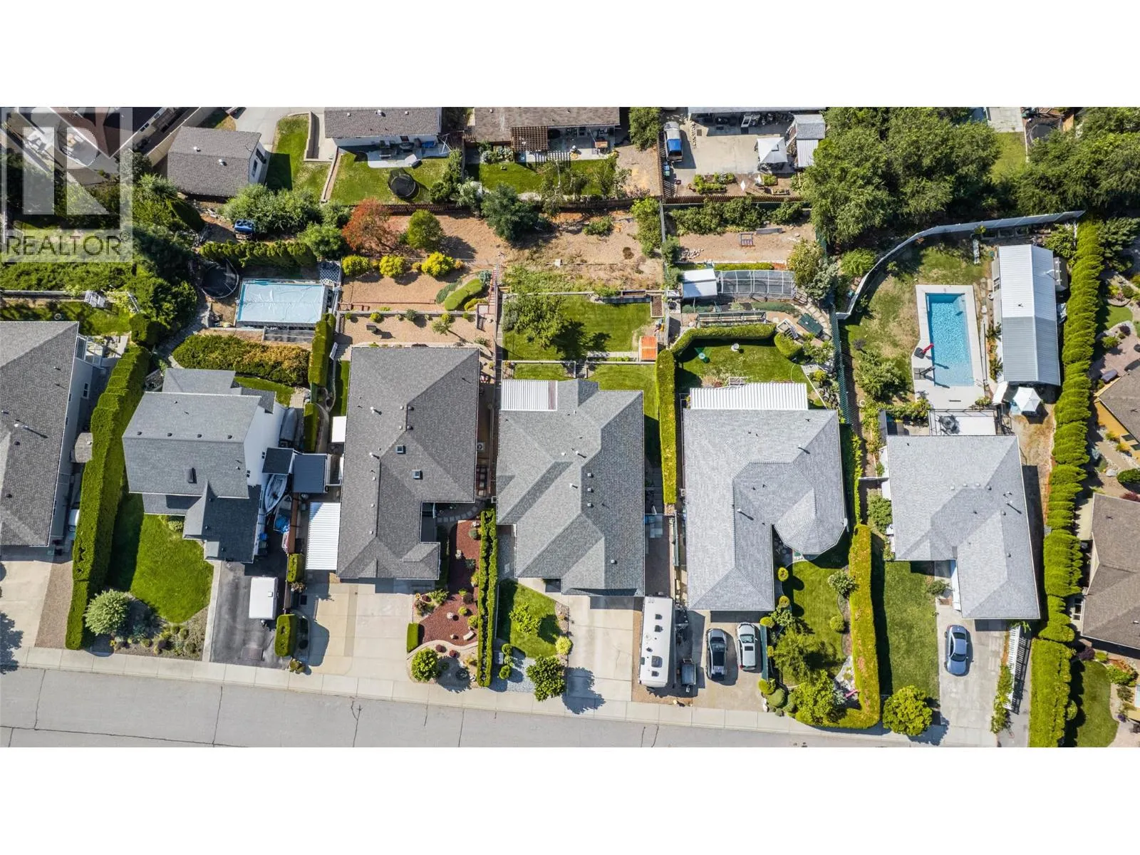 323 RIESLING Place