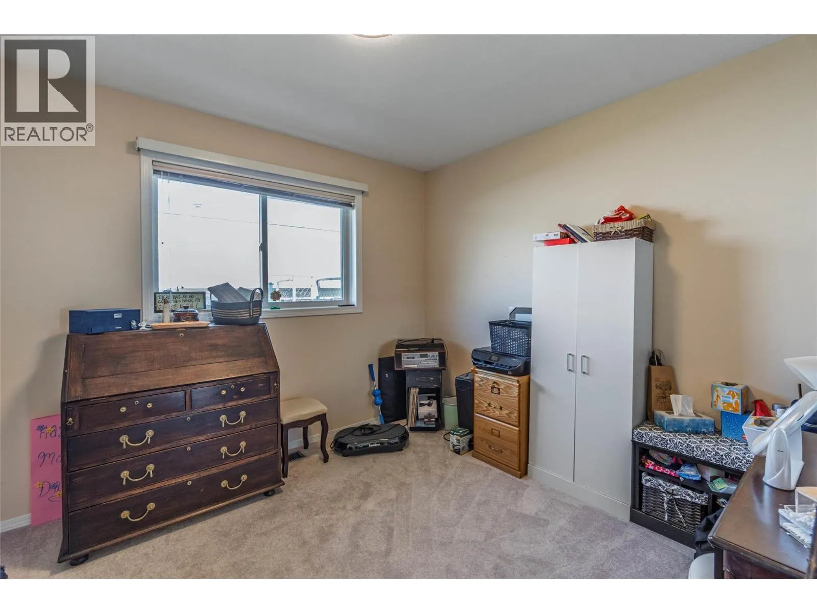 323 RIESLING Place