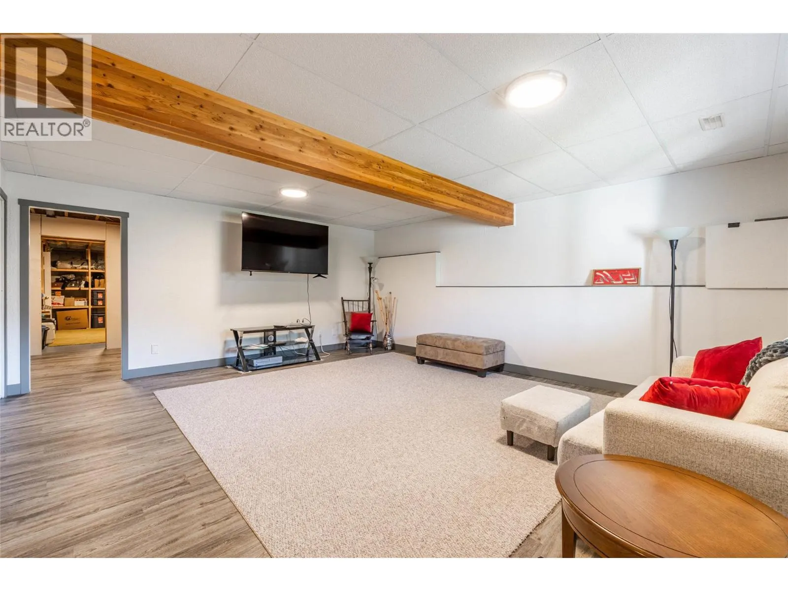 323 RIESLING Place