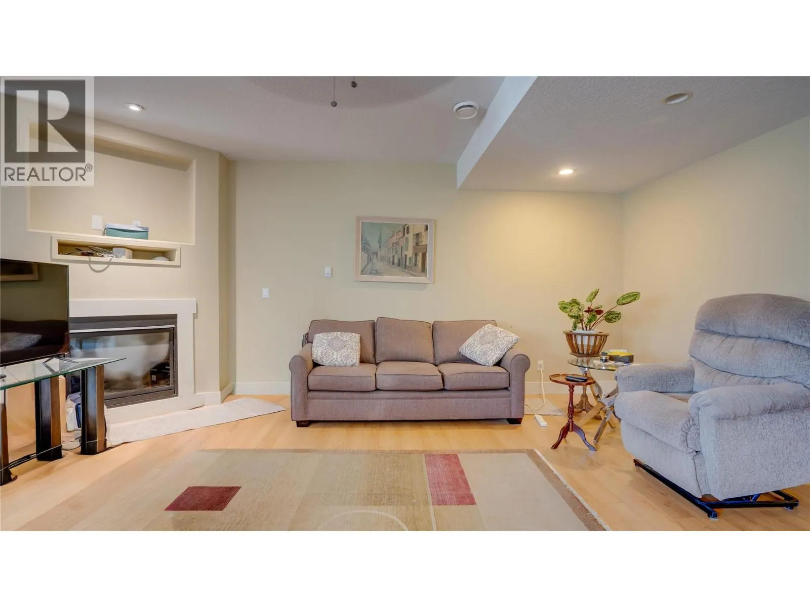 567 Mt Ida Drive
