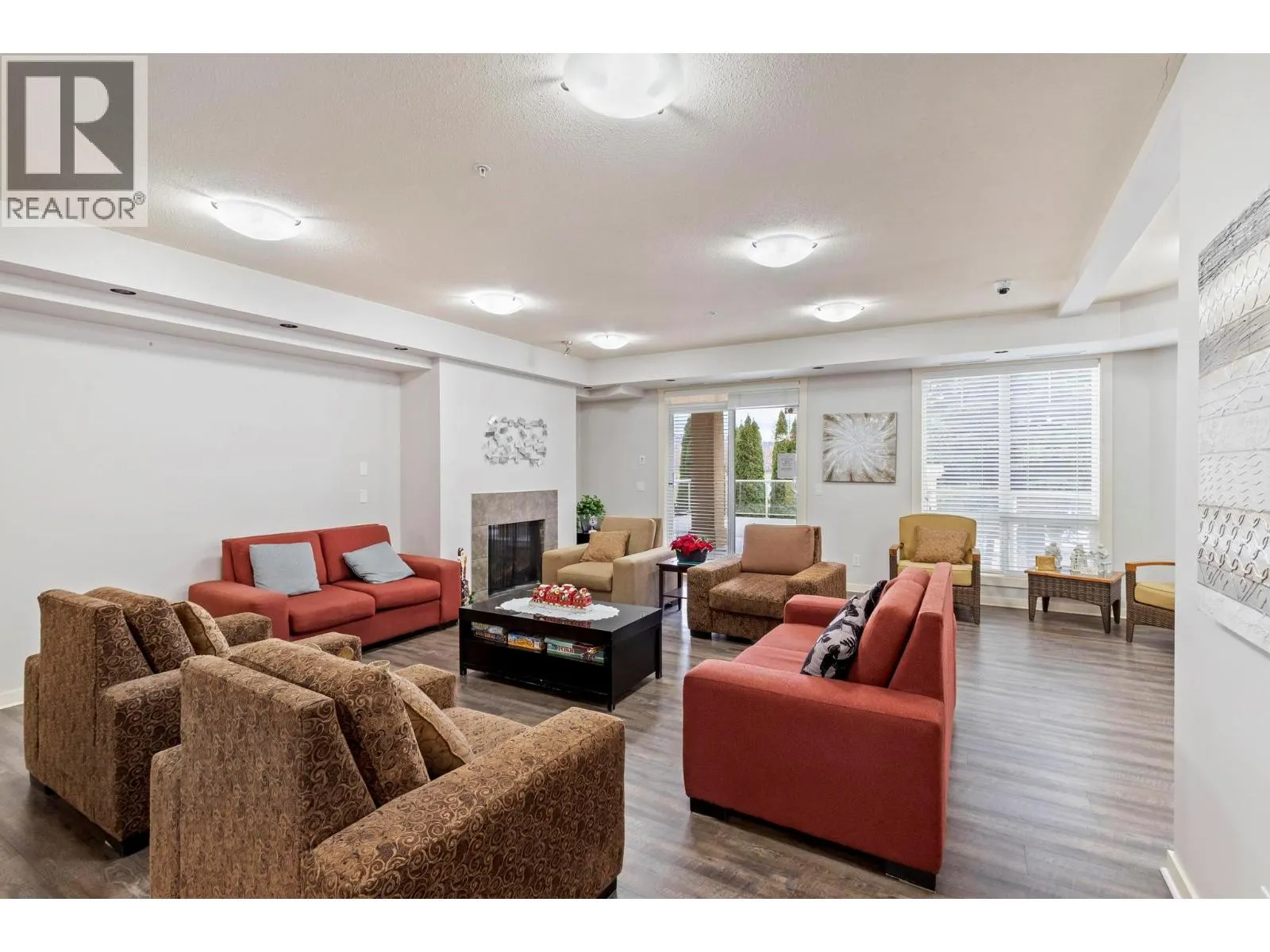 3550 Woodsdale Road Unit# 401