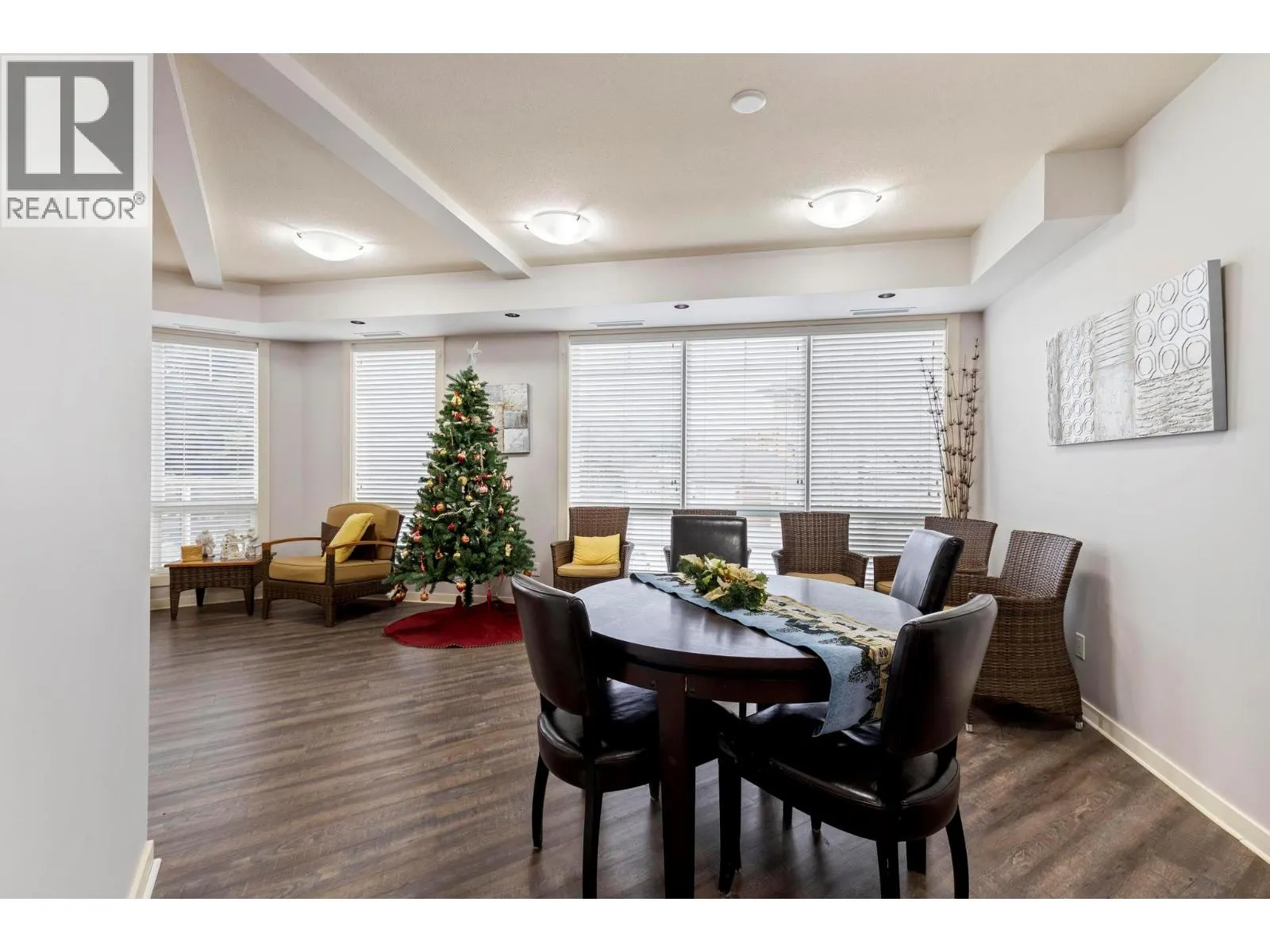 3550 Woodsdale Road Unit# 401
