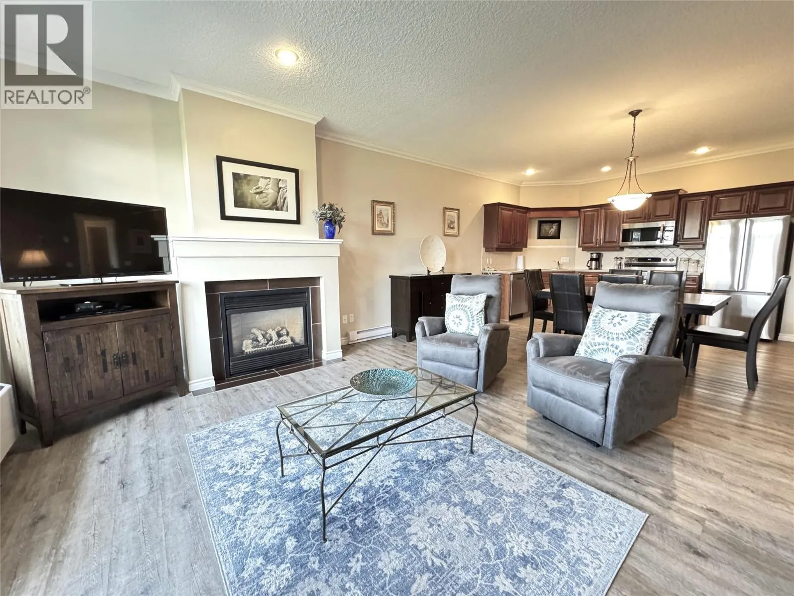 100 BIGHORN Boulevard Unit# 113