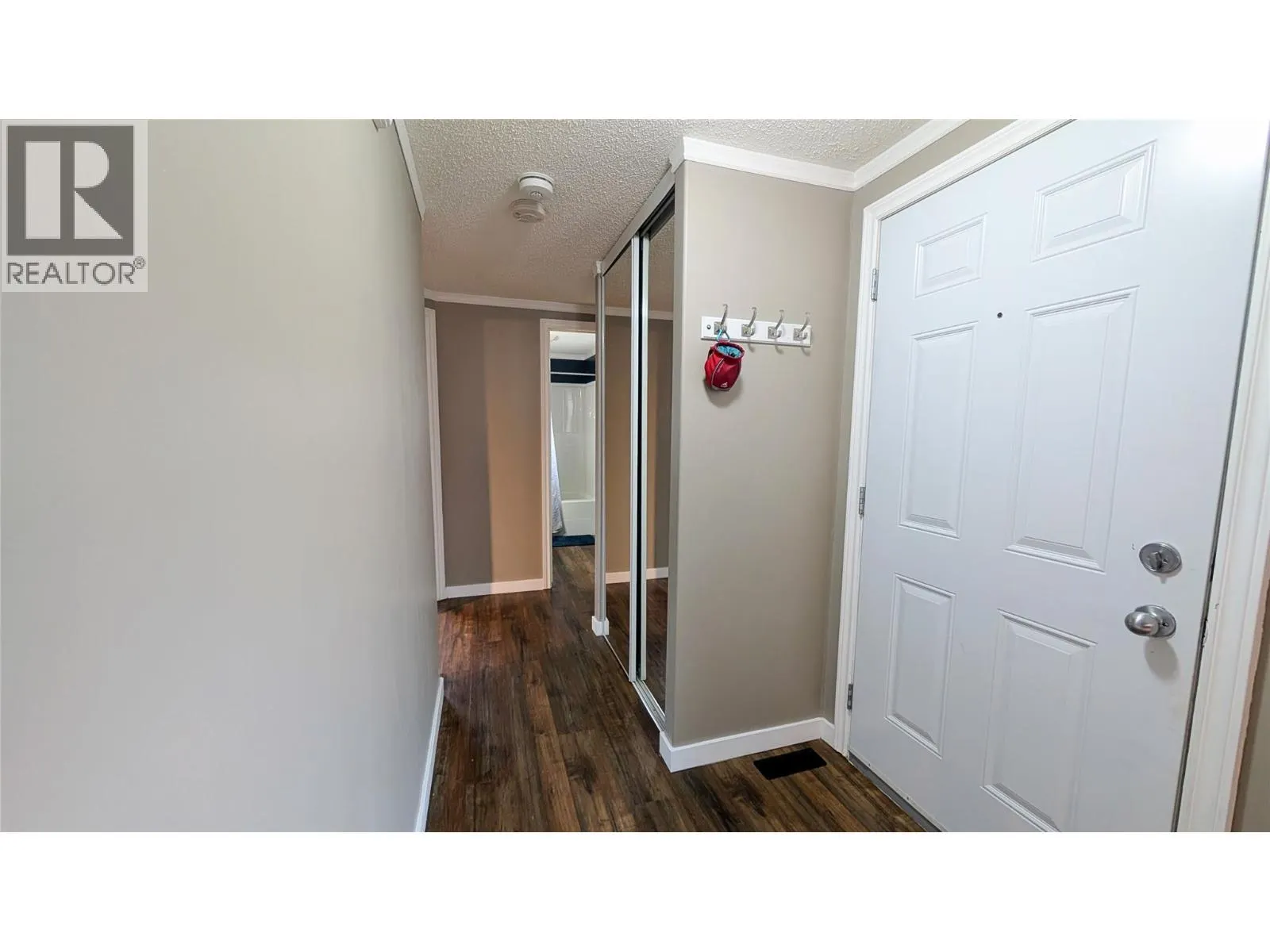4811 CRESCENTWOOD Drive