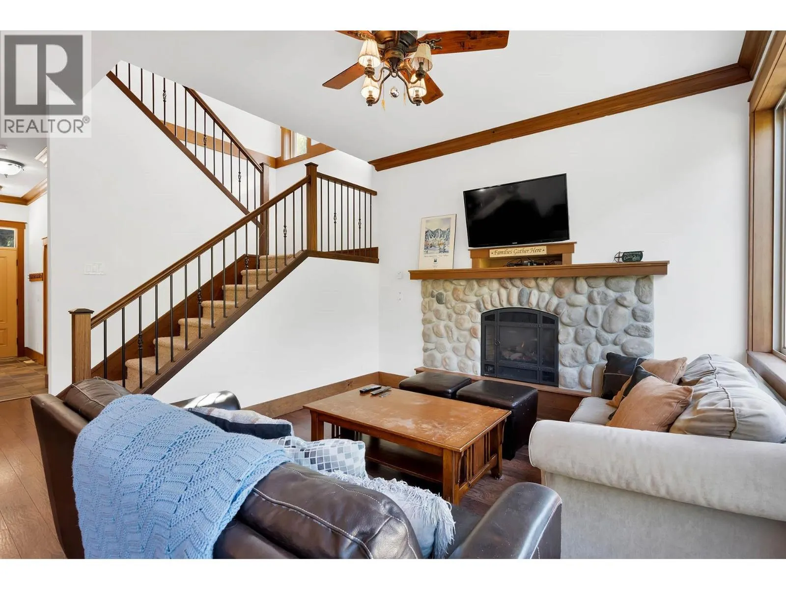 1376 BURFIELD Drive