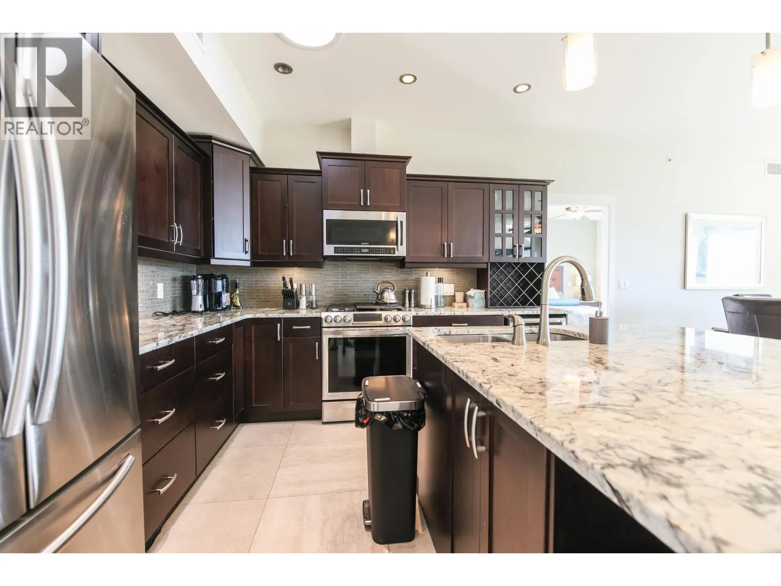 2000 VALLEYVIEW Drive Unit# 25