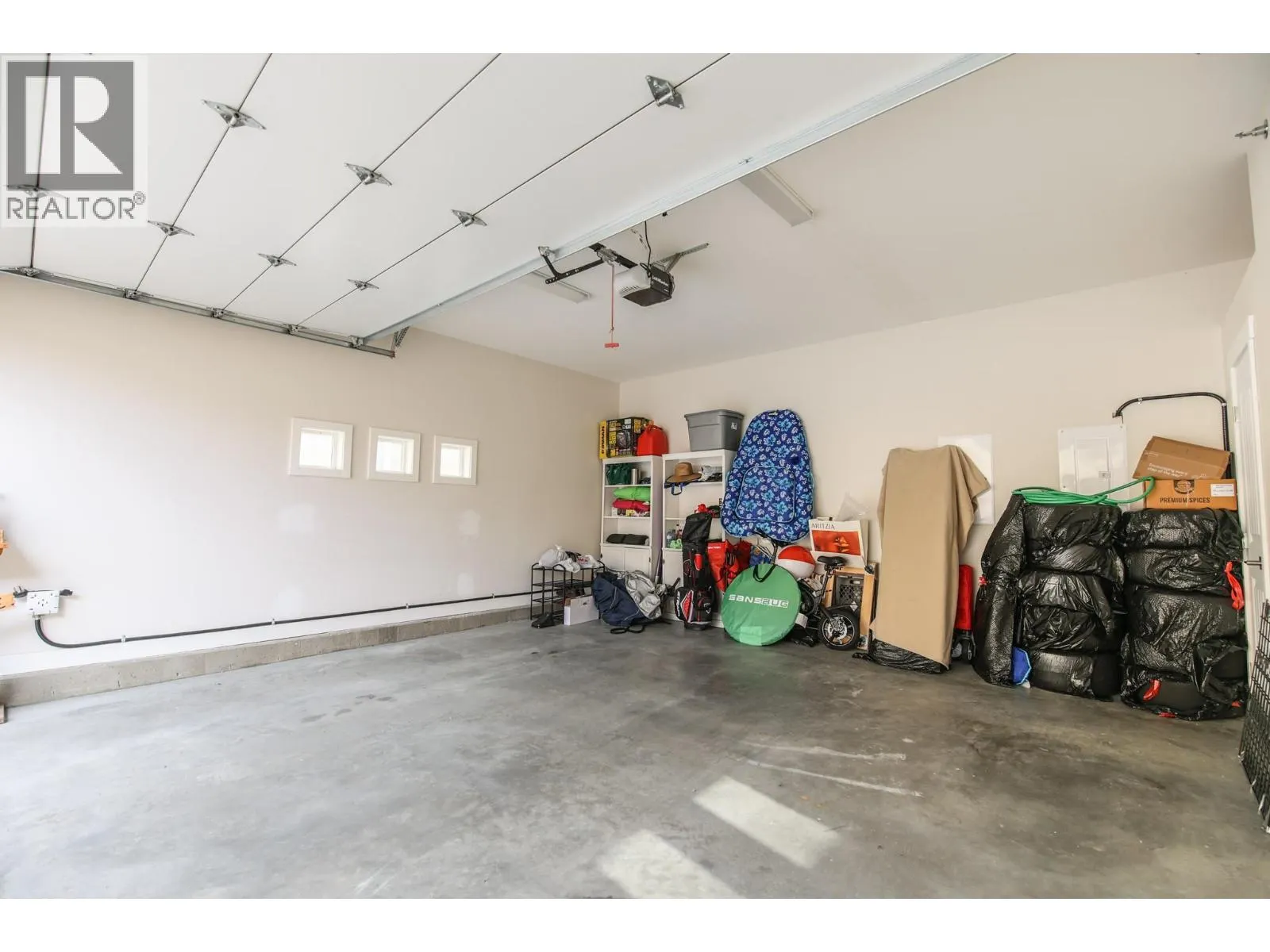 2000 VALLEYVIEW Drive Unit# 25