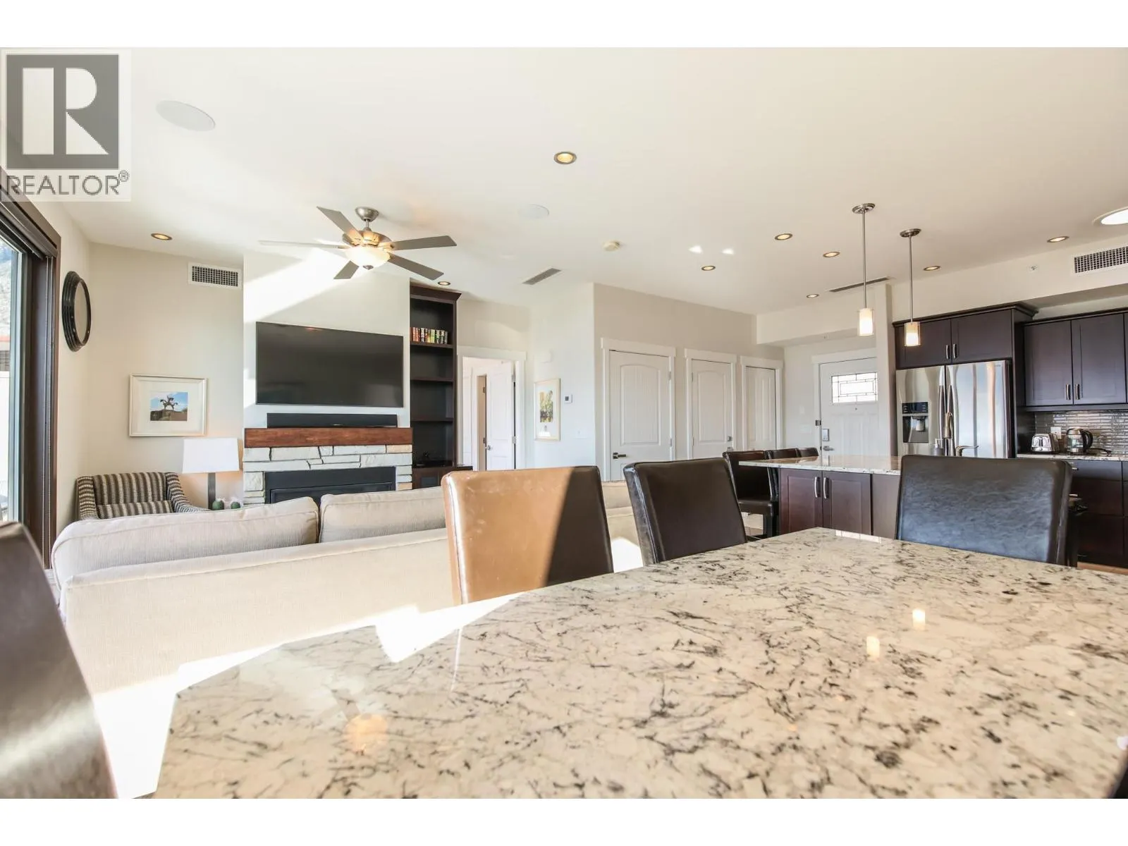 2000 VALLEYVIEW Drive Unit# 25
