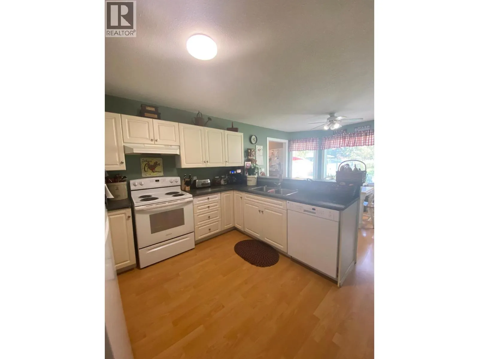 1118 HAROLD Street