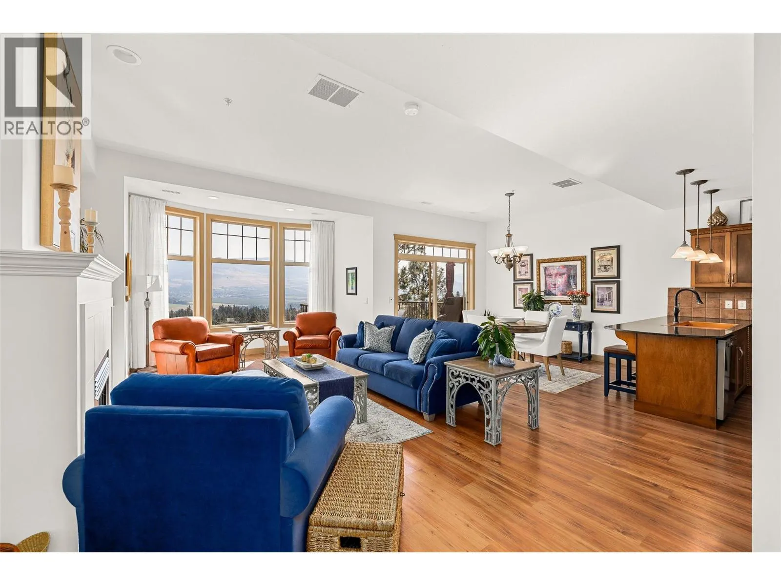 1795 Country Club Drive Unit# 216