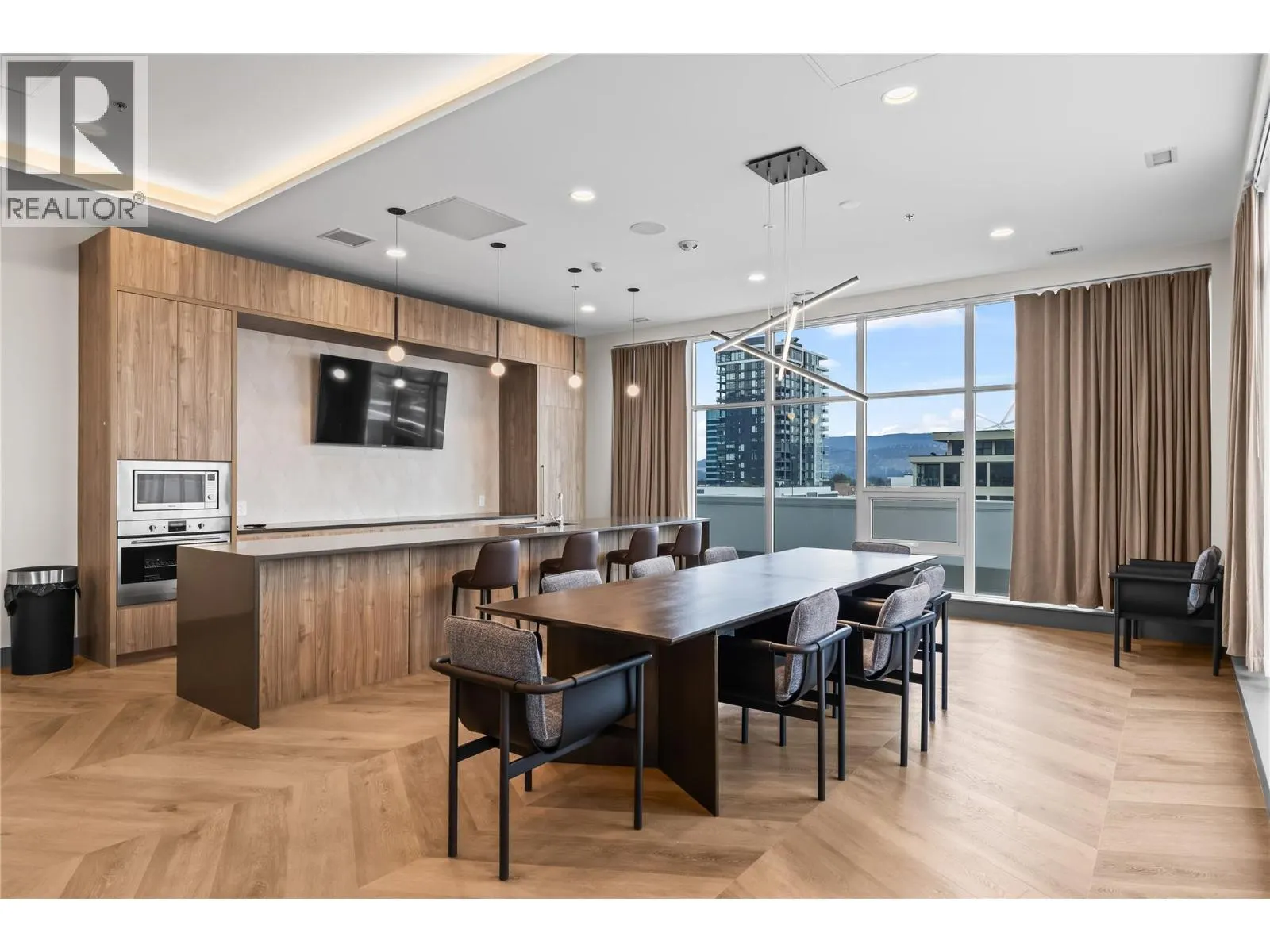 1626 Water Street Unit# 2705