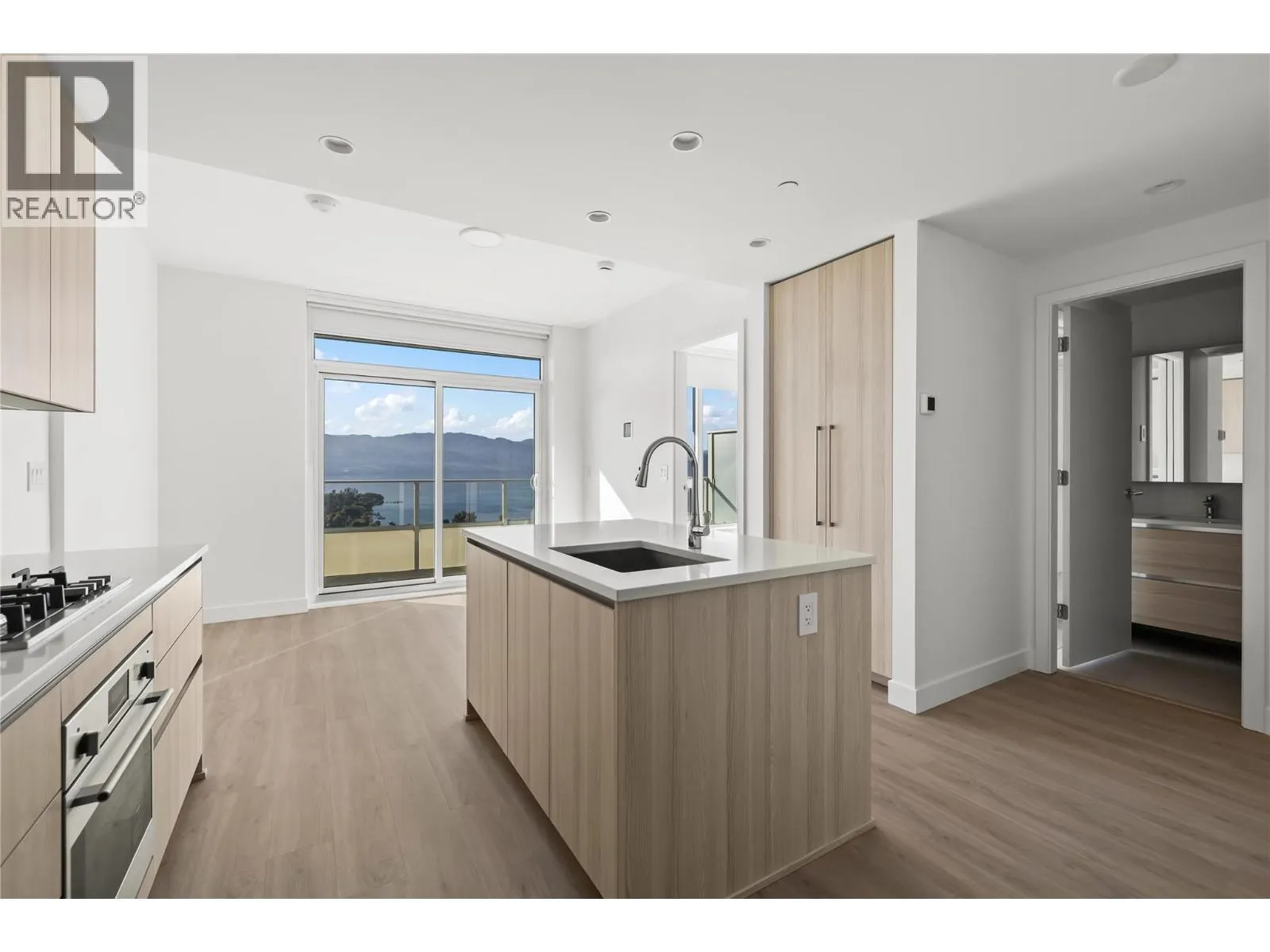 1626 Water Street Unit# 2705