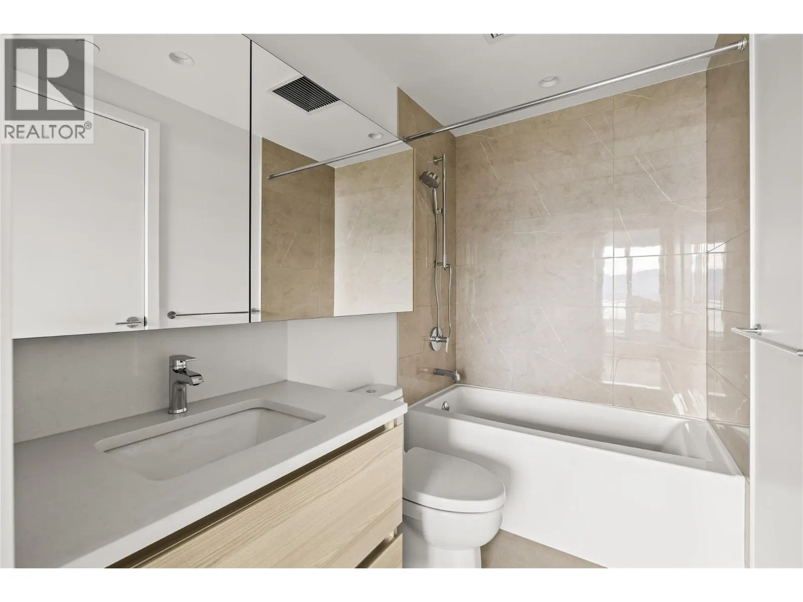 1626 Water Street Unit# 2705