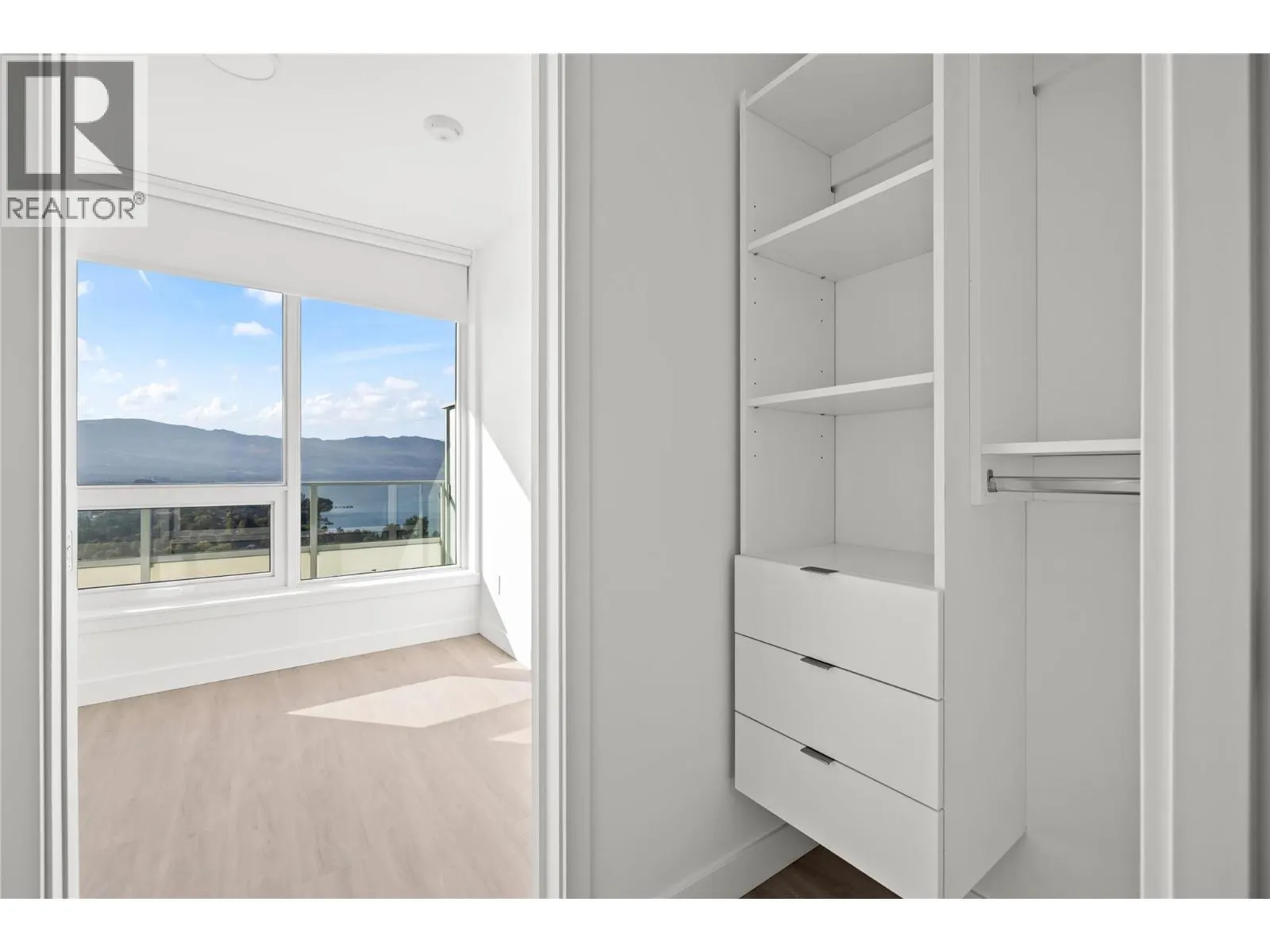 1626 Water Street Unit# 2705