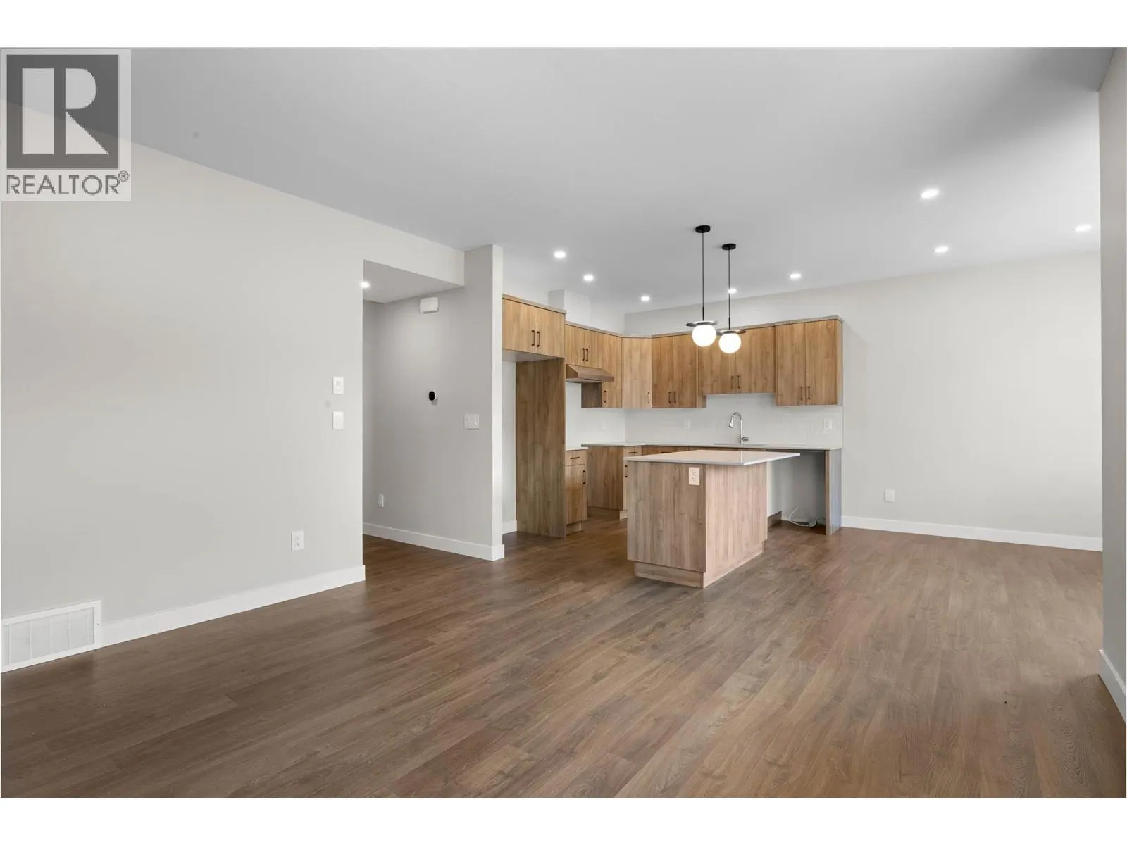 2050 Grasslands Boulevard Unit# 148