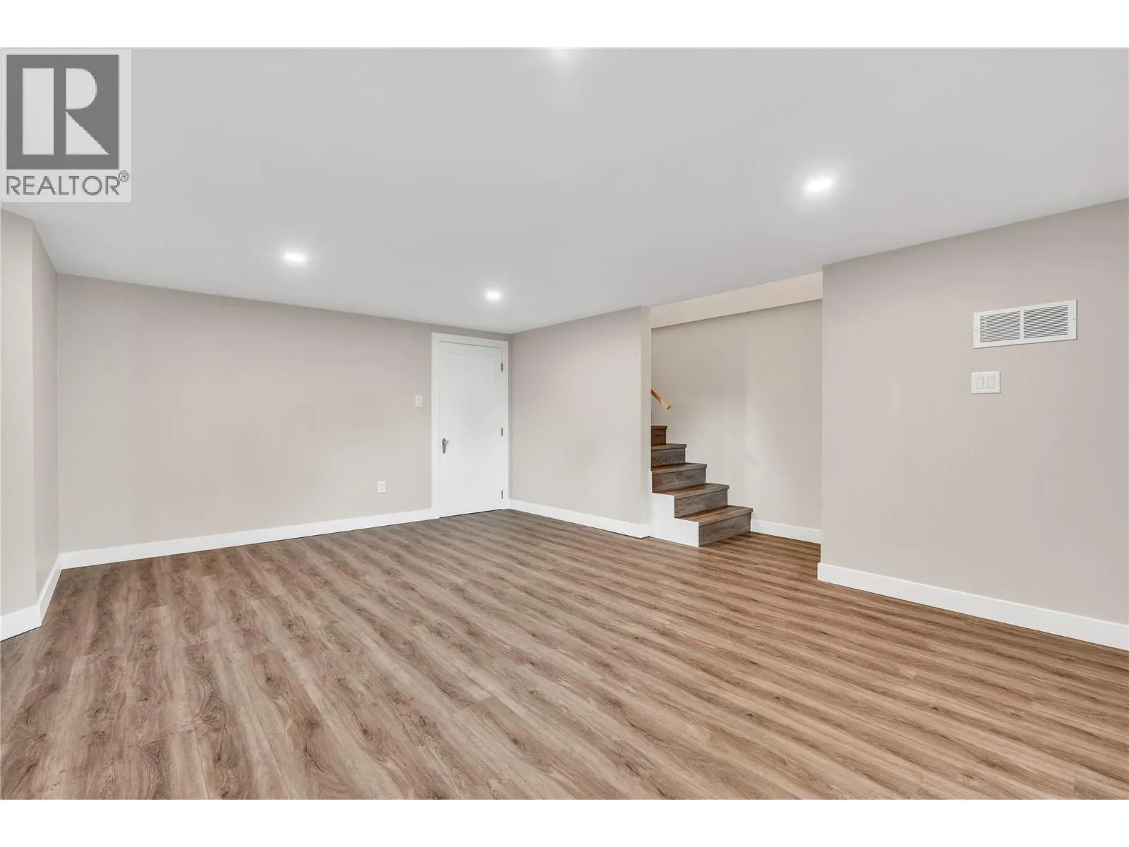 403 Scott Avenue