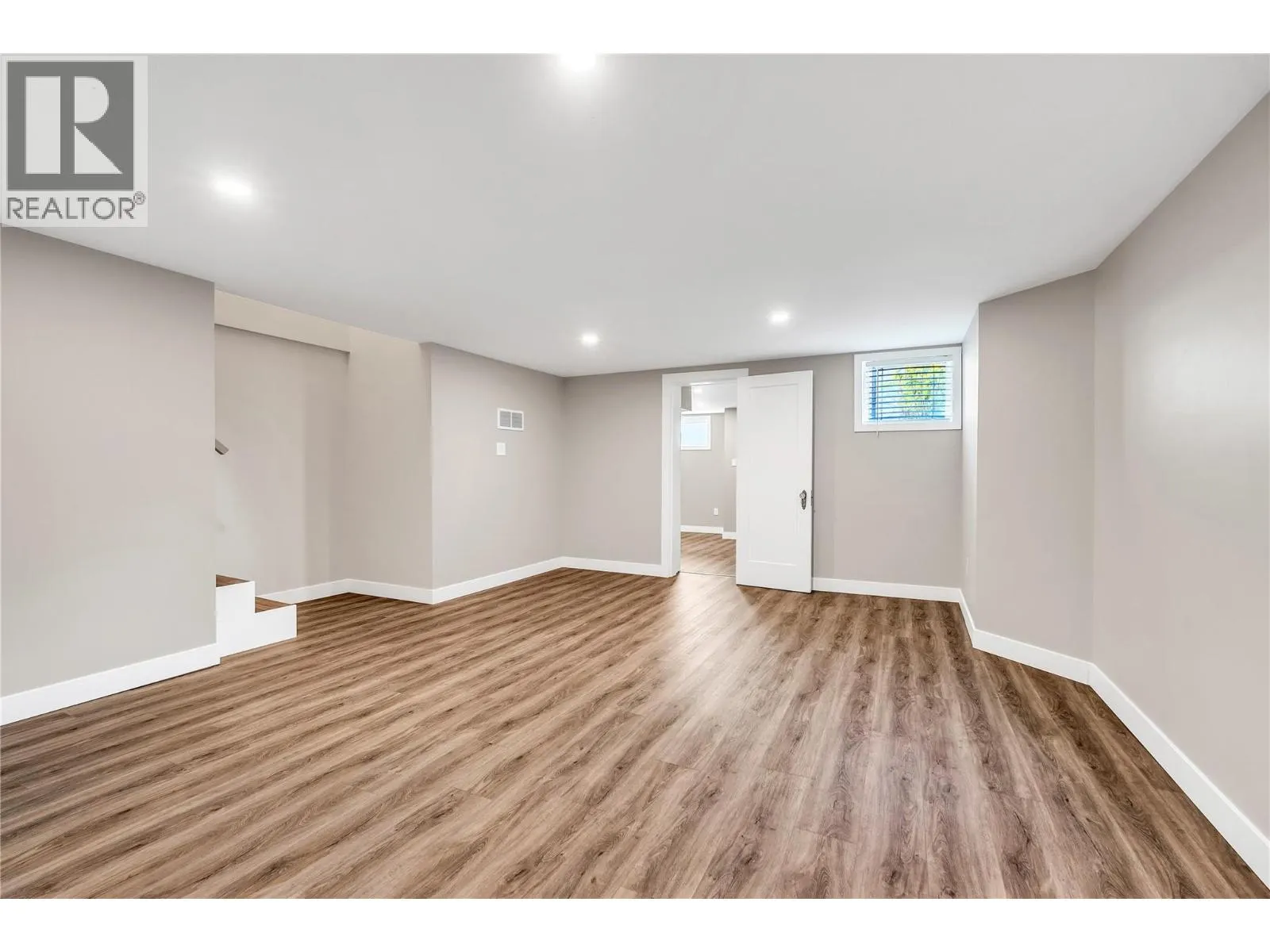 403 Scott Avenue