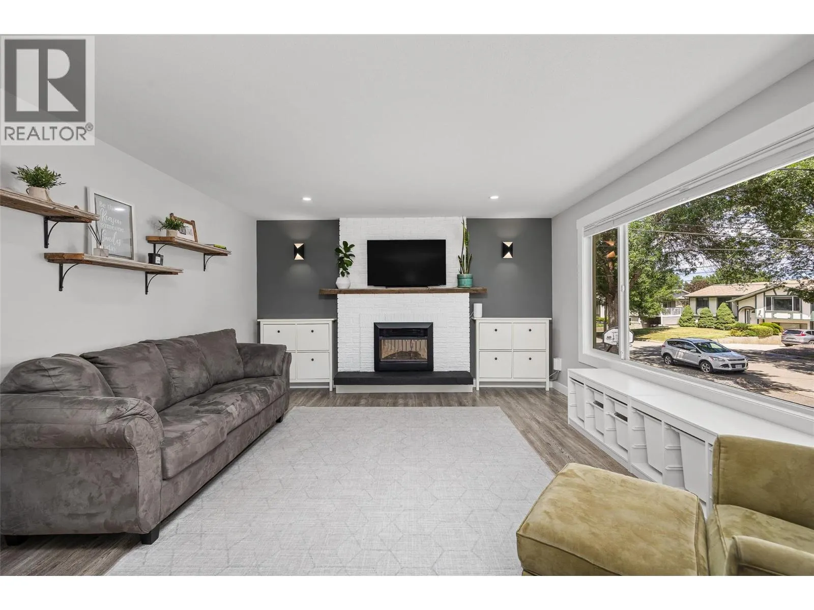 935 Thompson Road