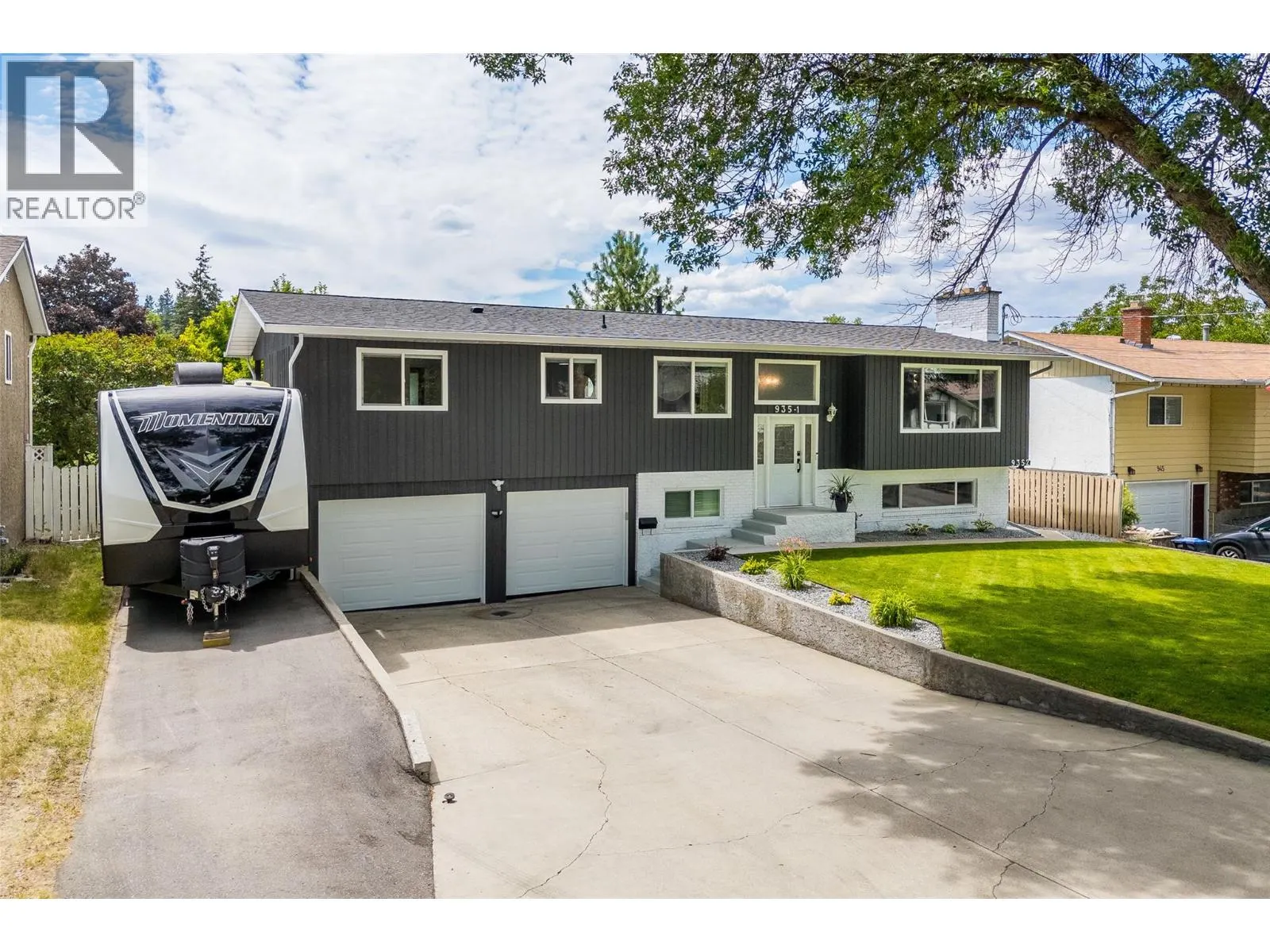 935 Thompson Road