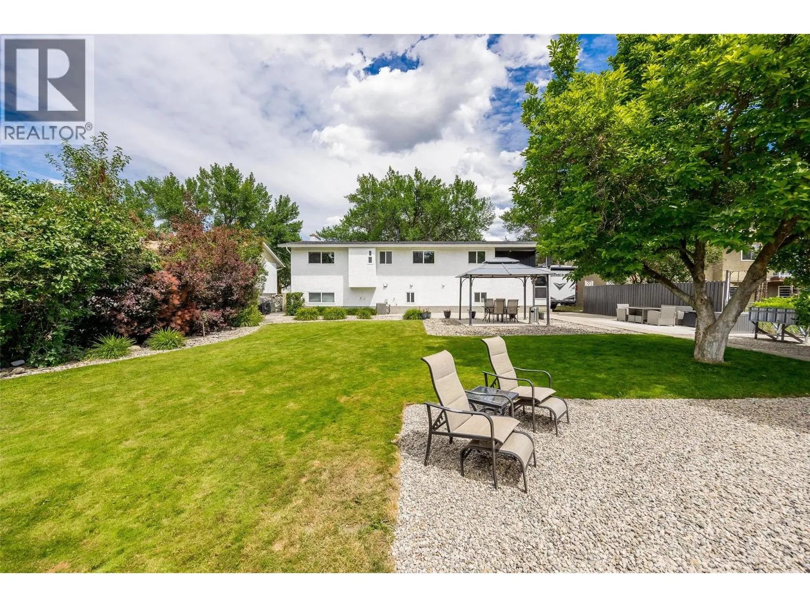 935 Thompson Road
