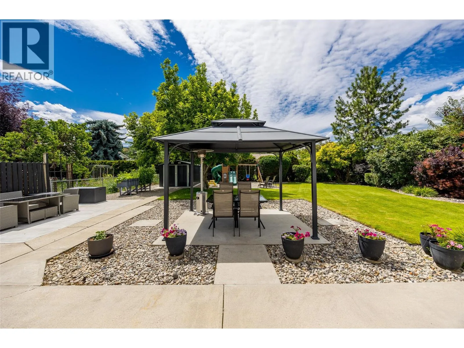 935 Thompson Road