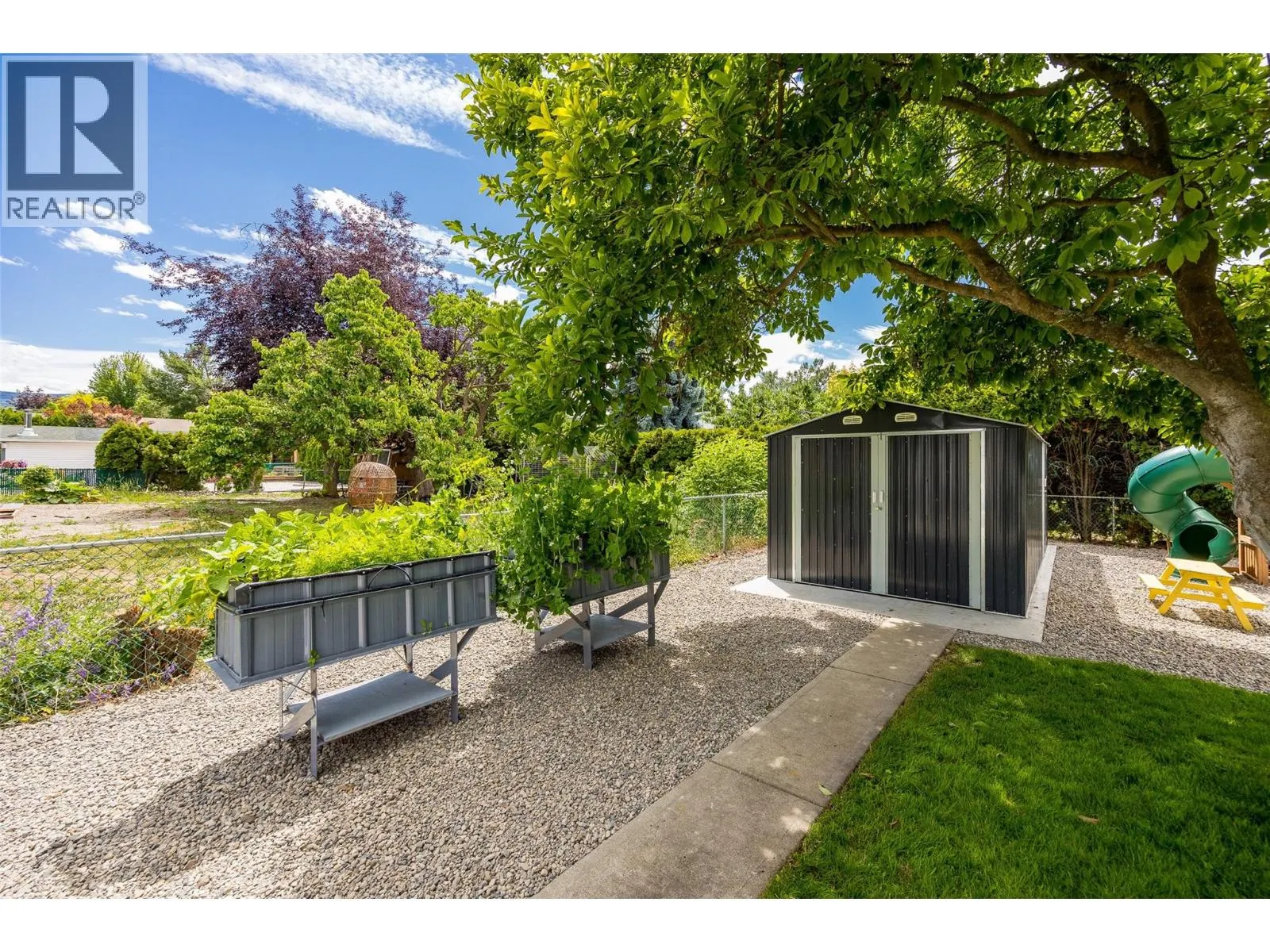 935 Thompson Road