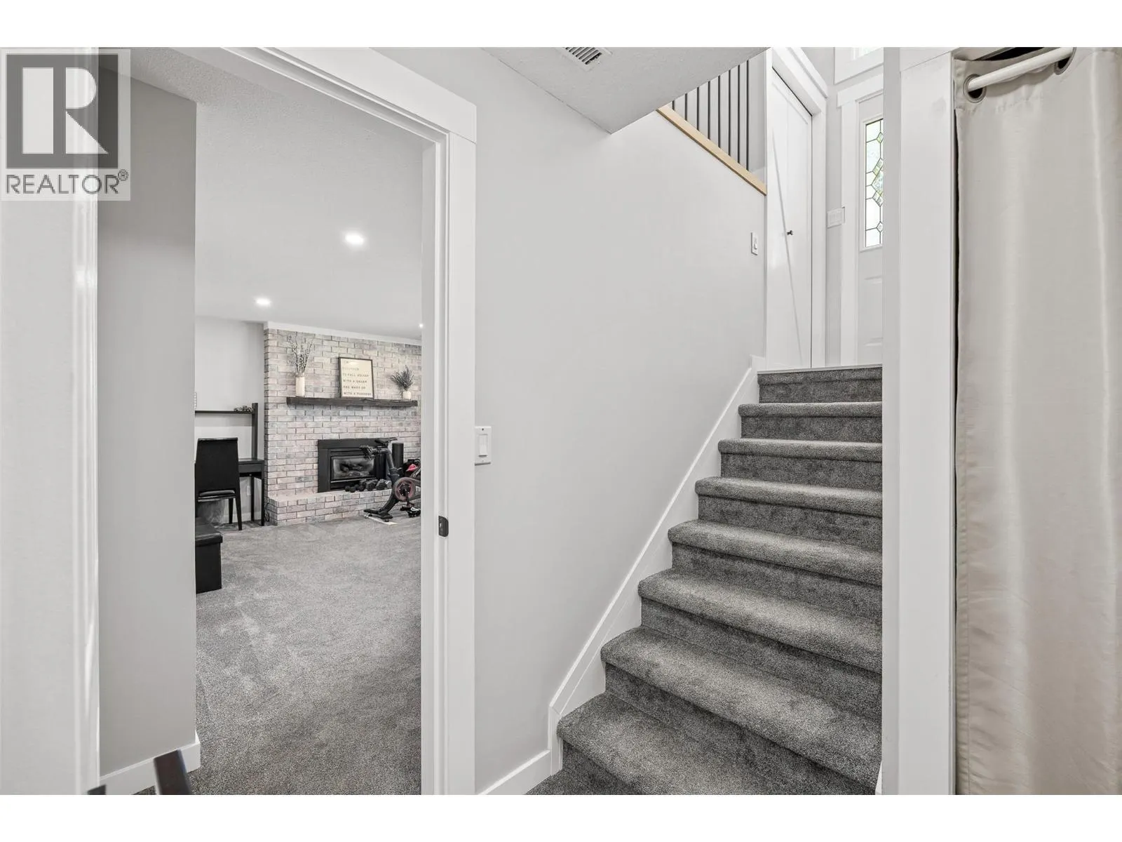 935 Thompson Road