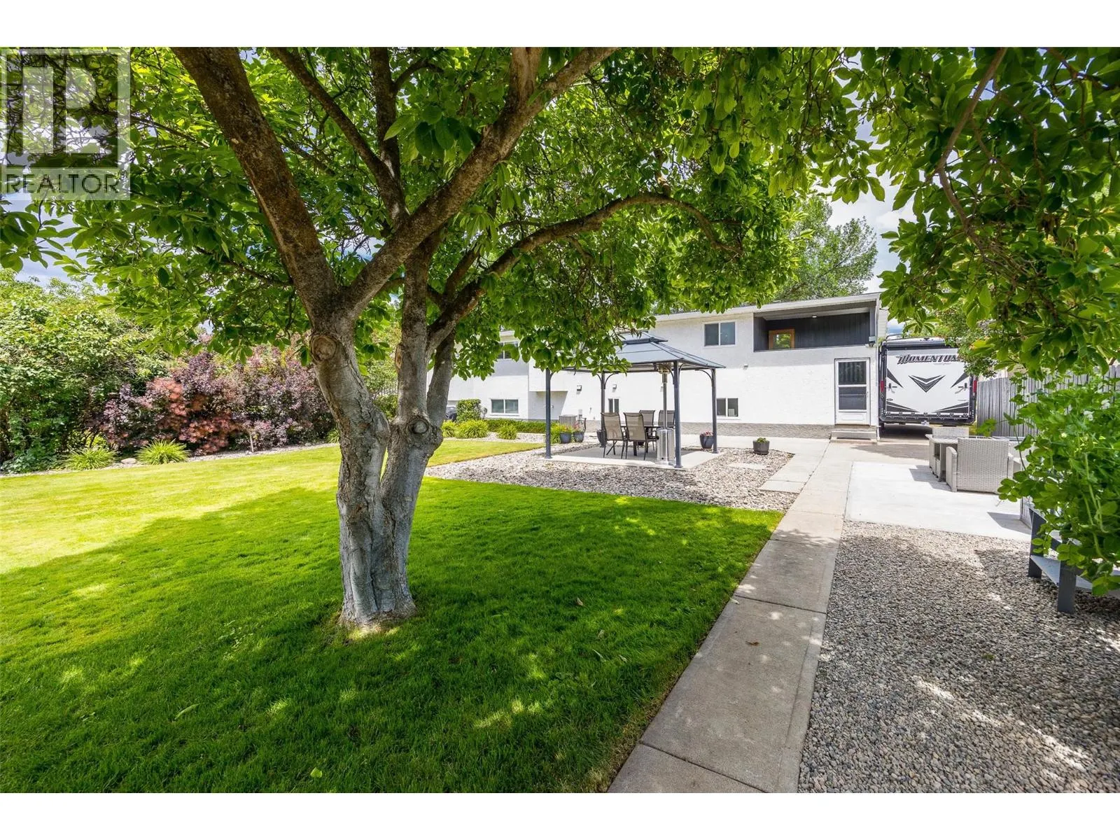 935 Thompson Road