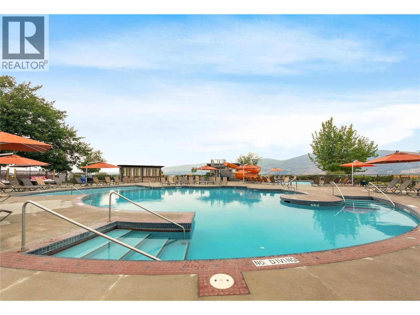 4205 Gellatly Road Unit# 301