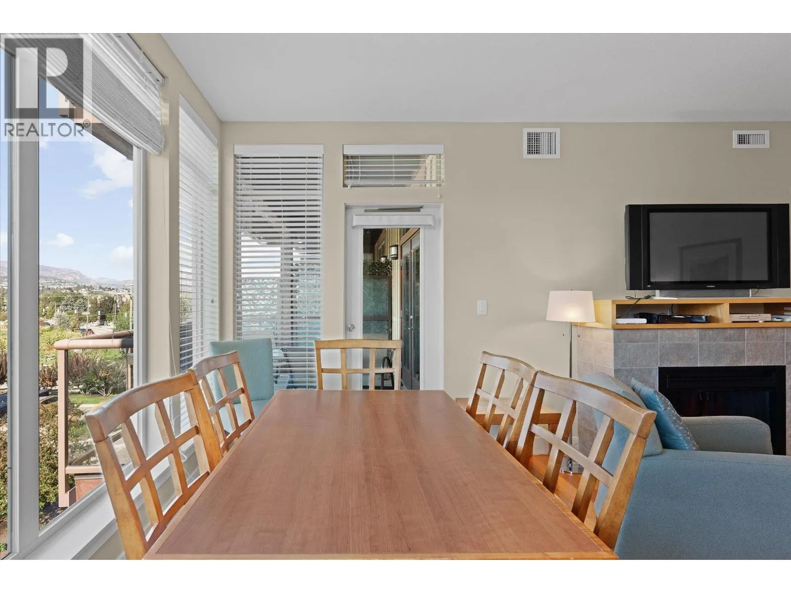 4205 Gellatly Road Unit# 301