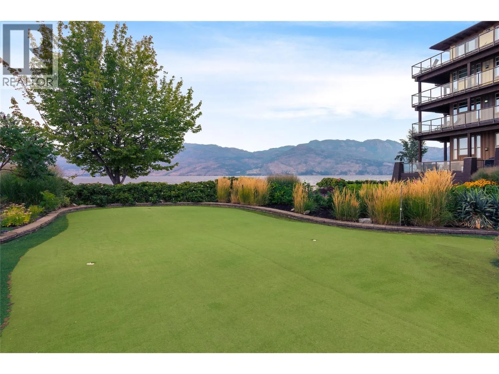 4205 Gellatly Road Unit# 301