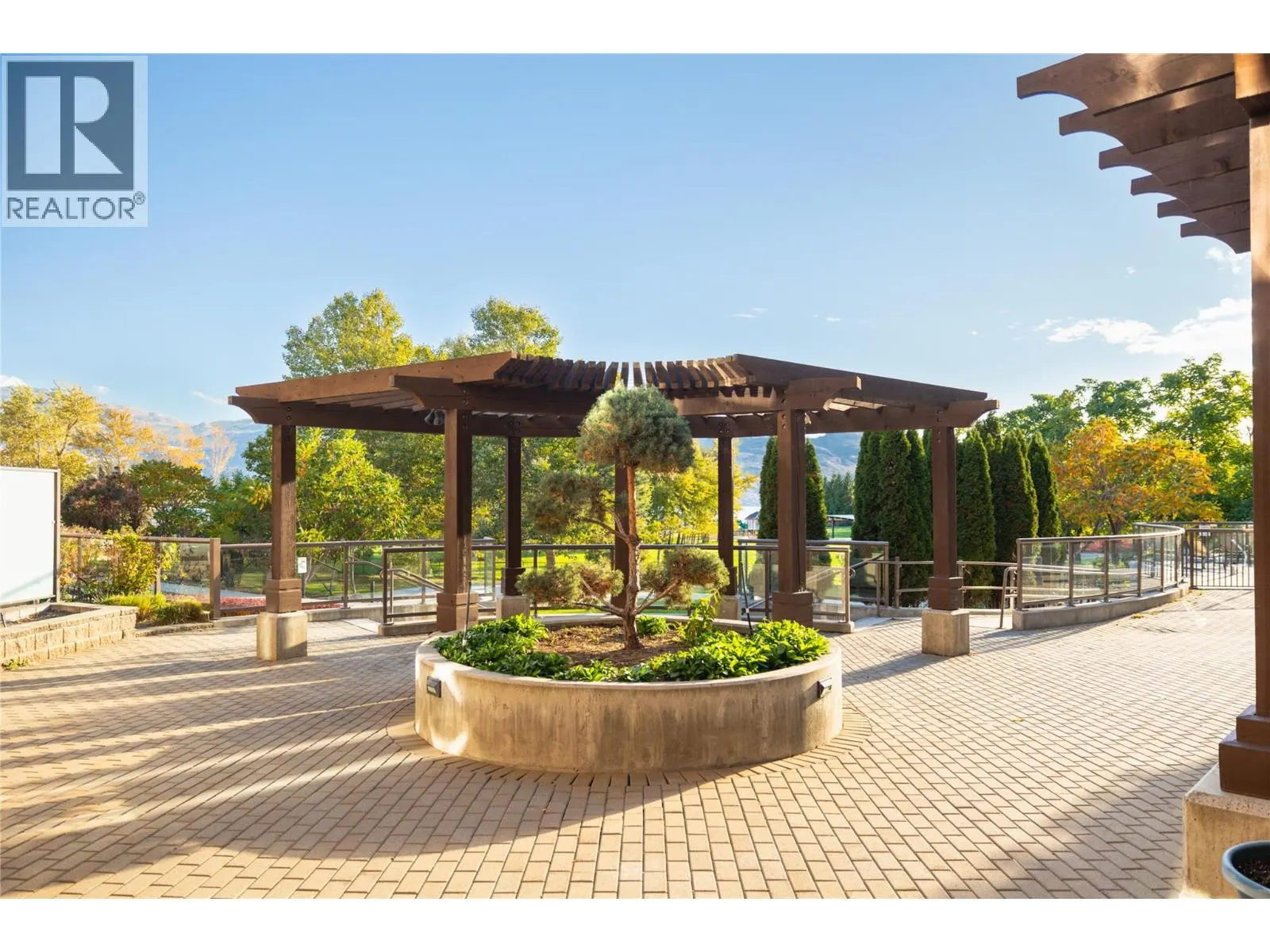 4205 Gellatly Road Unit# 301