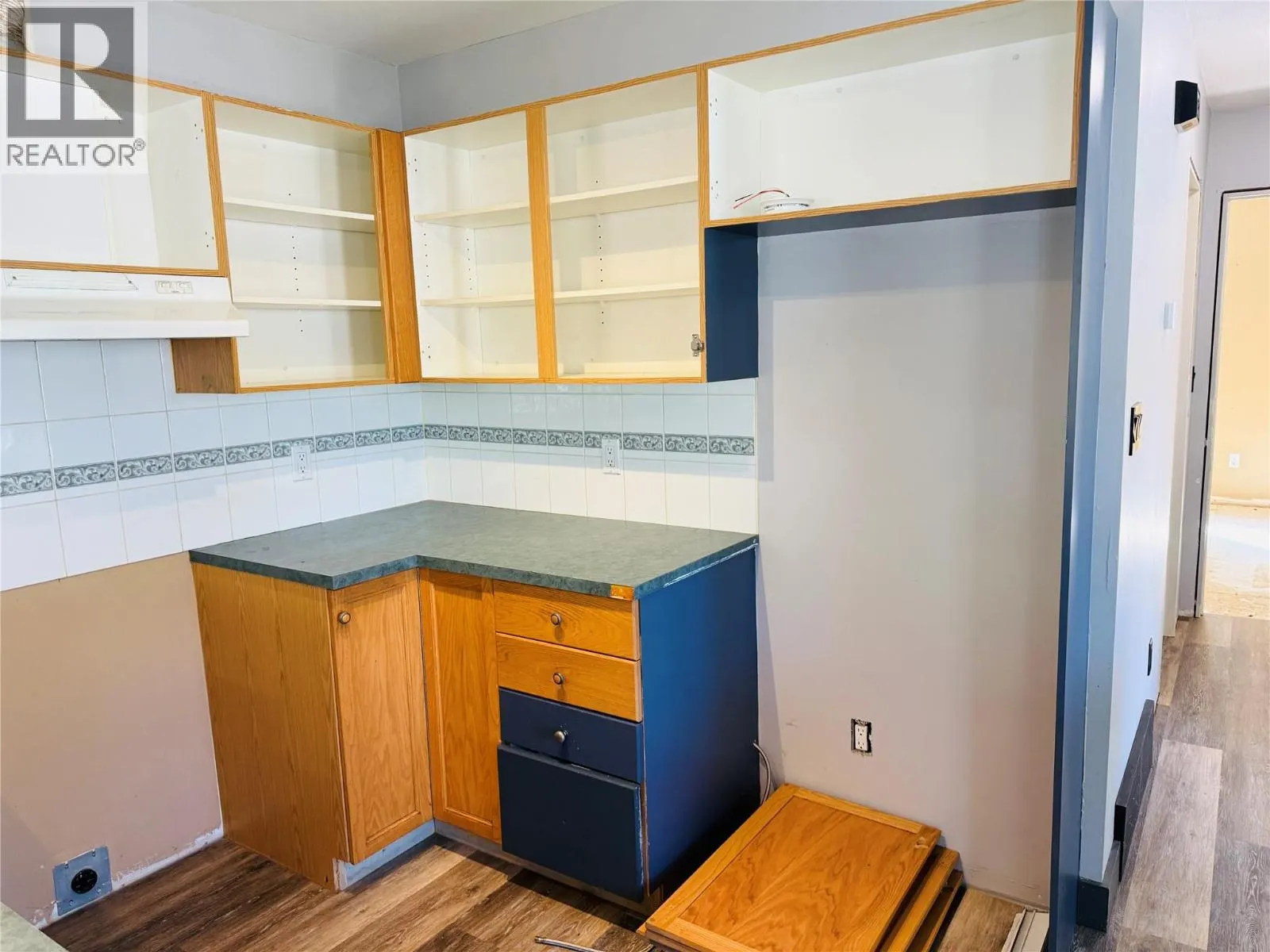 1B Wolf Crescent