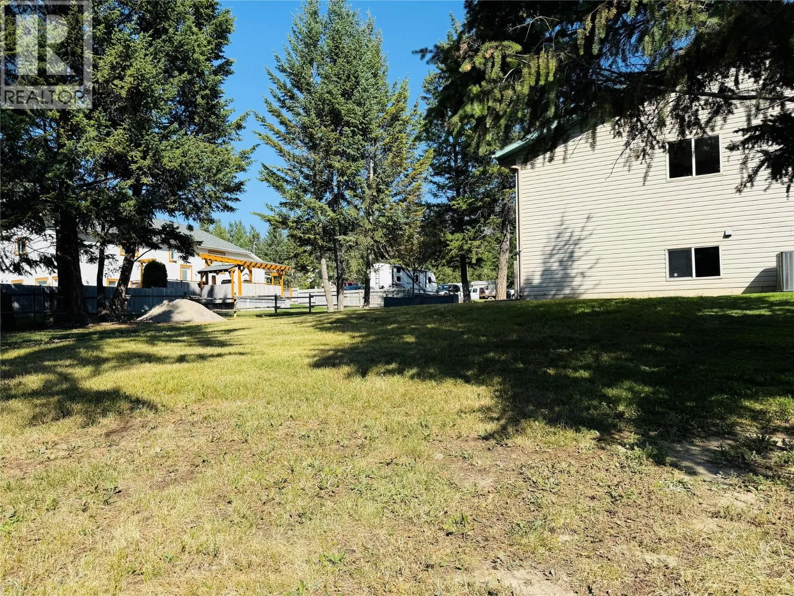 1B Wolf Crescent