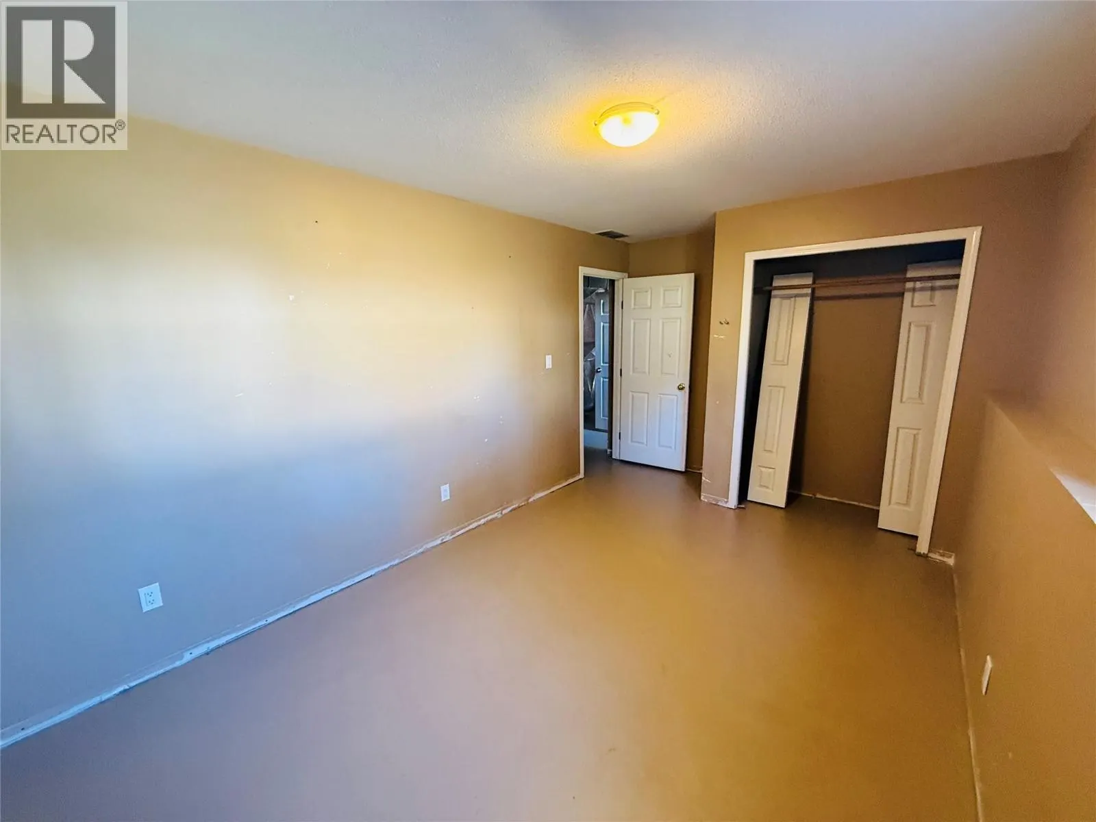 1B Wolf Crescent