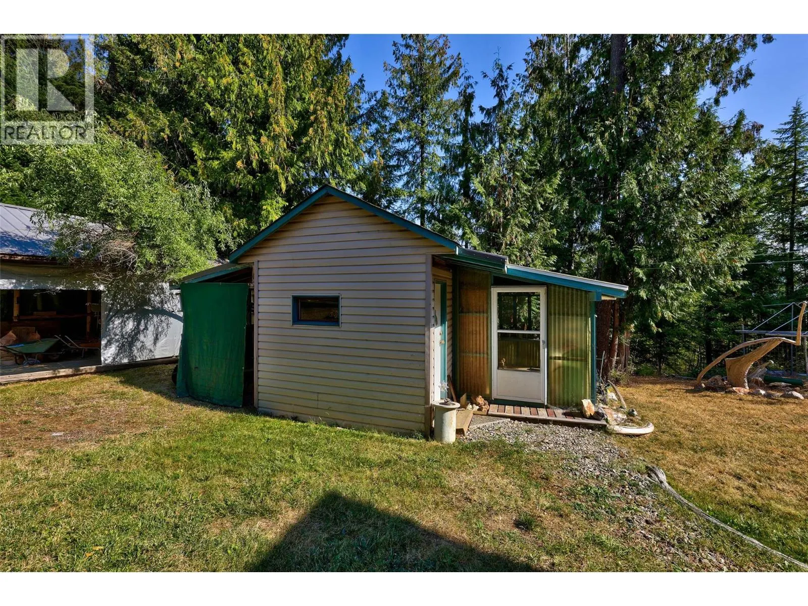 7650 Mountain Drive